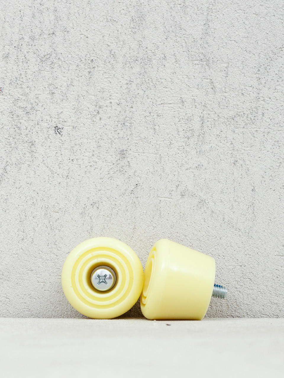 Impala 2pk Stopper with Bolts Wmn (pastel yellow)