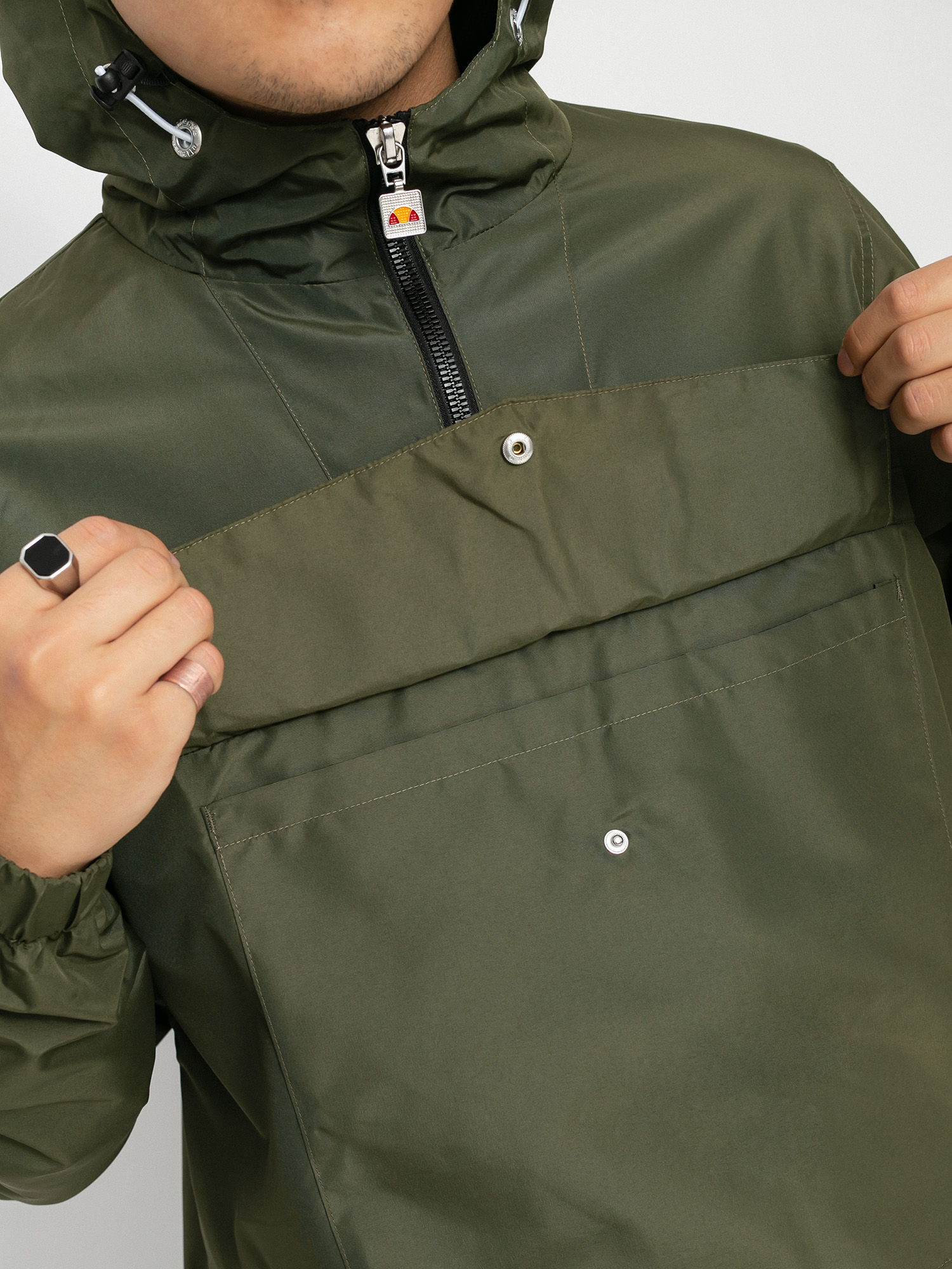 Ellesse Mont 2 Dzseki (khaki)