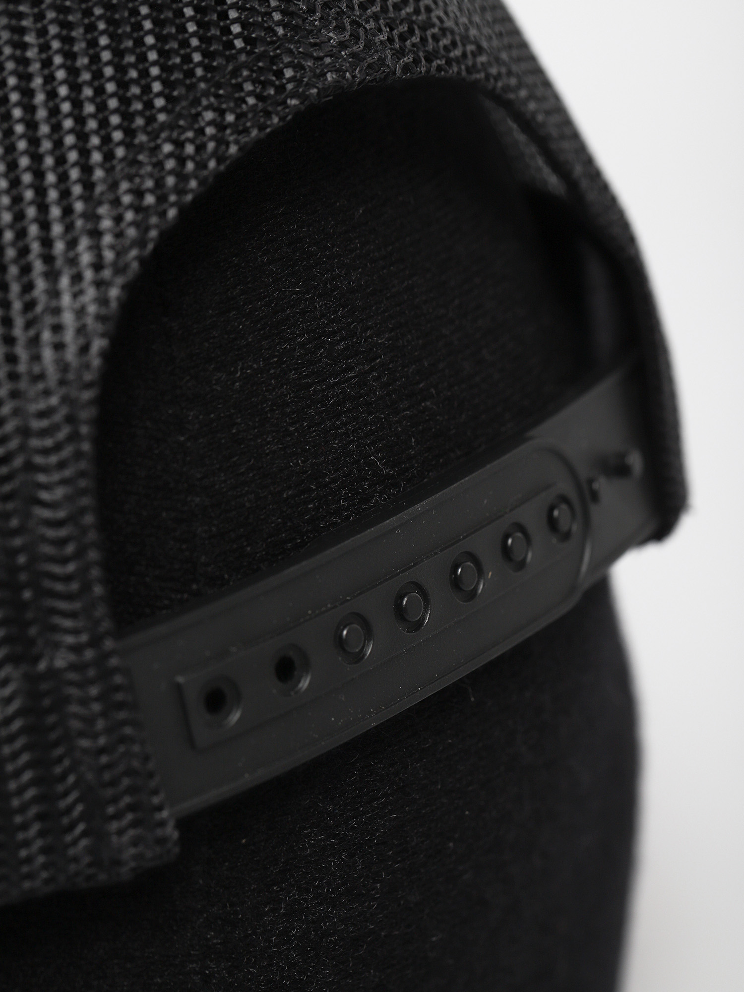 Salty Crew Pinnacle 2 Retro Trucker Baseball sapka (black)