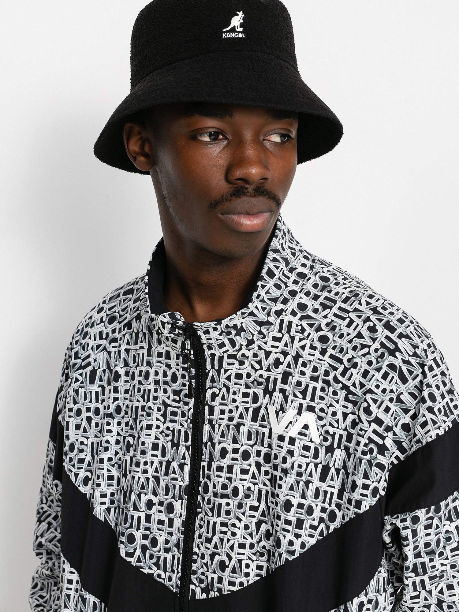 RVCA Bedwin Ipfu Track Dzseki (black print)