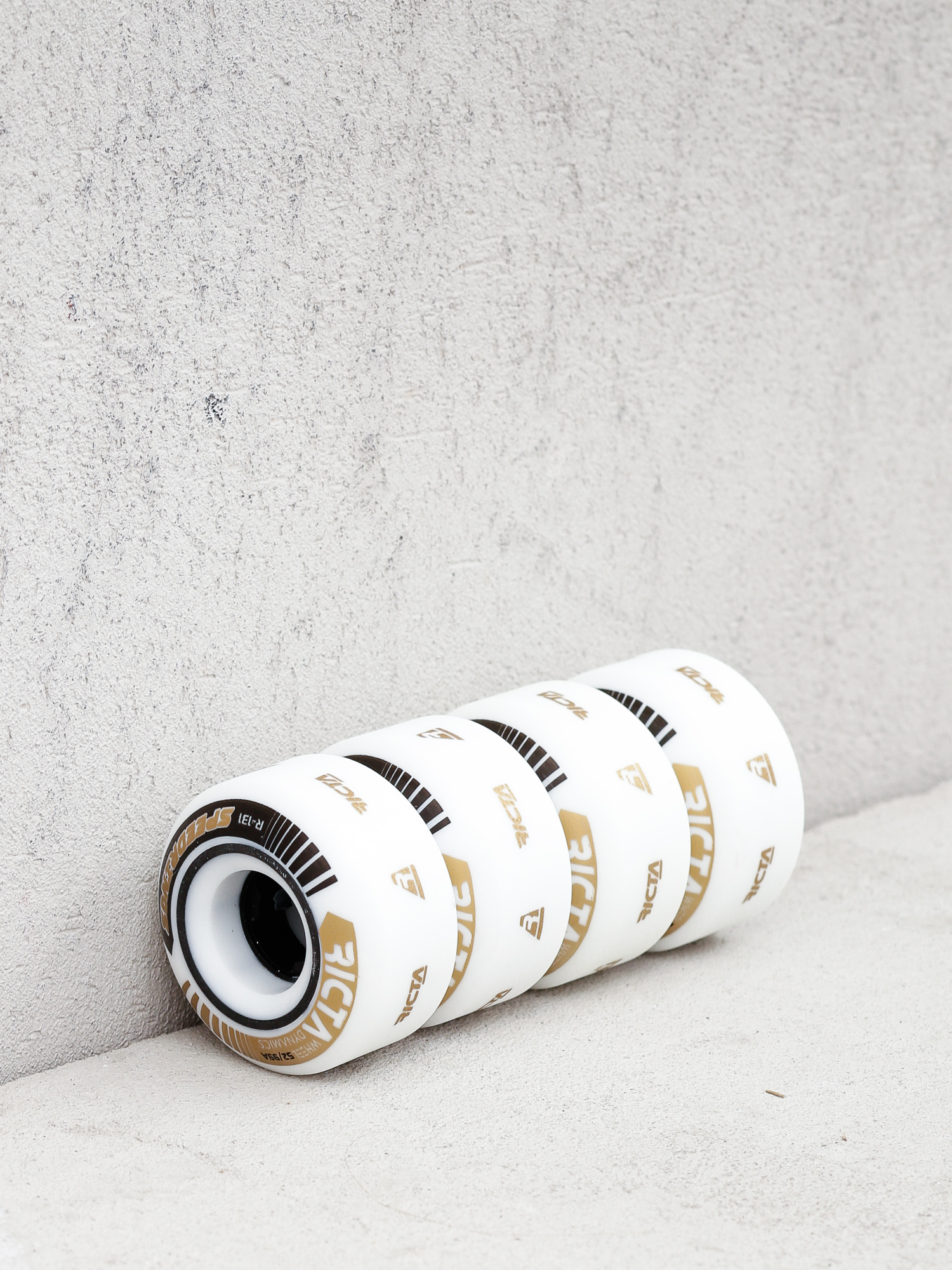 Ricta Speedrings Slim 99a Gördeszka kerék (white/gold)