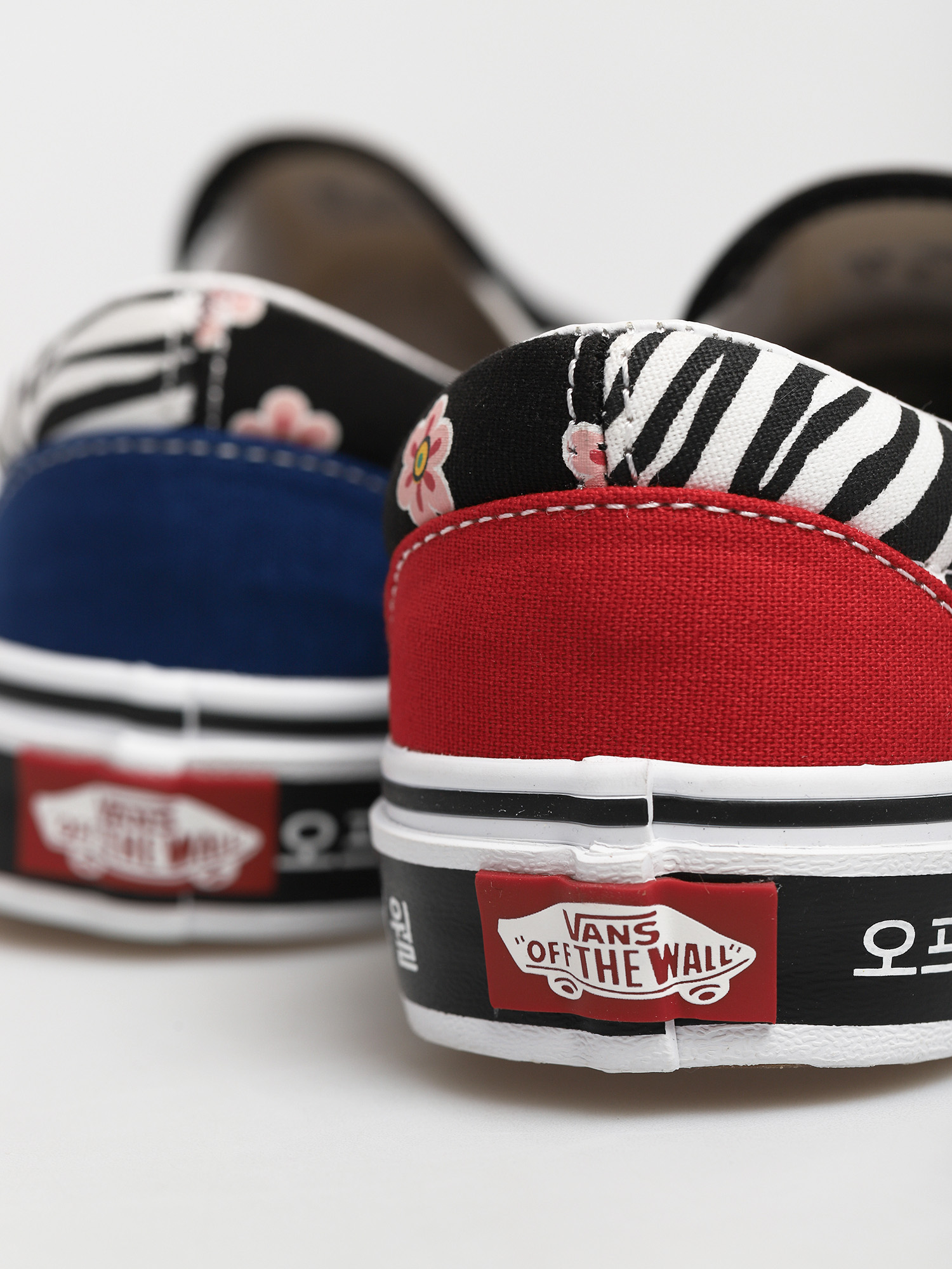 Vans Classic Slip On Cipők (koreantypgrphy/rcgrdtrbl)