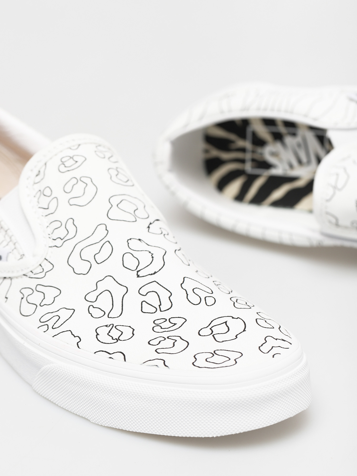 Vans Classic Slip On Cipők (u paint/leopard/zebra)