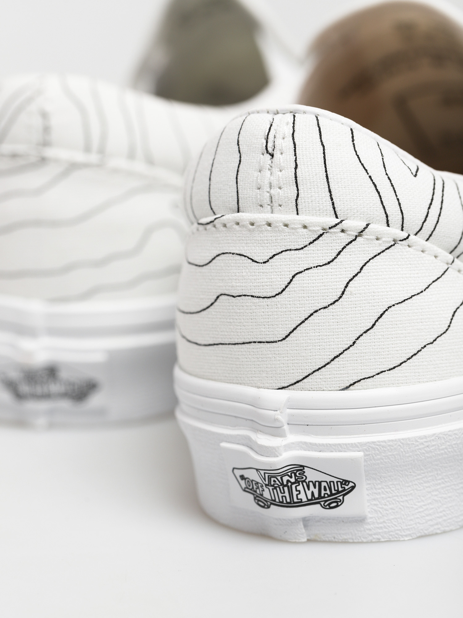 Vans Classic Slip On Cipők (u paint/leopard/zebra)