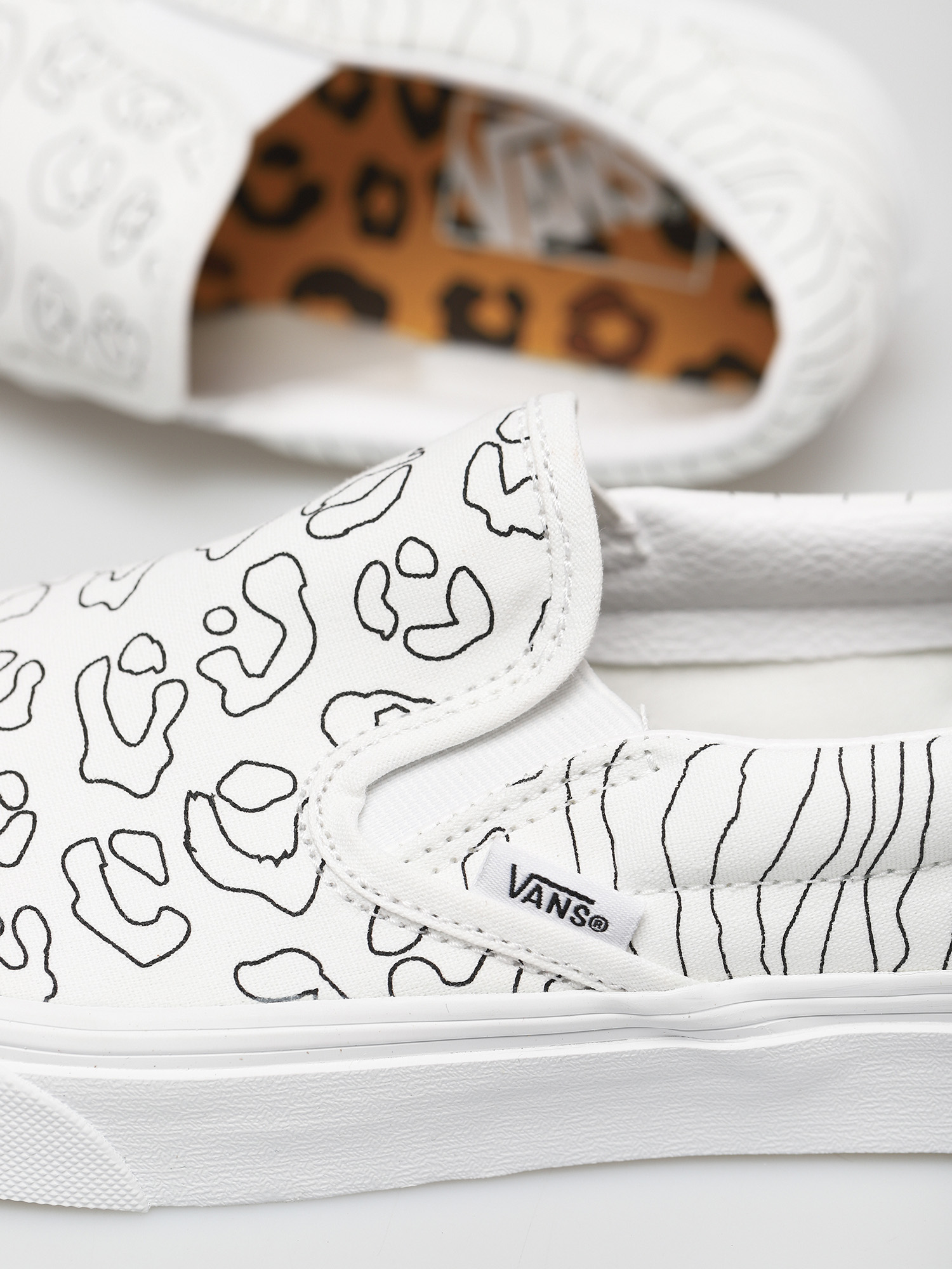 Vans Classic Slip On Cipők (u paint/leopard/zebra)