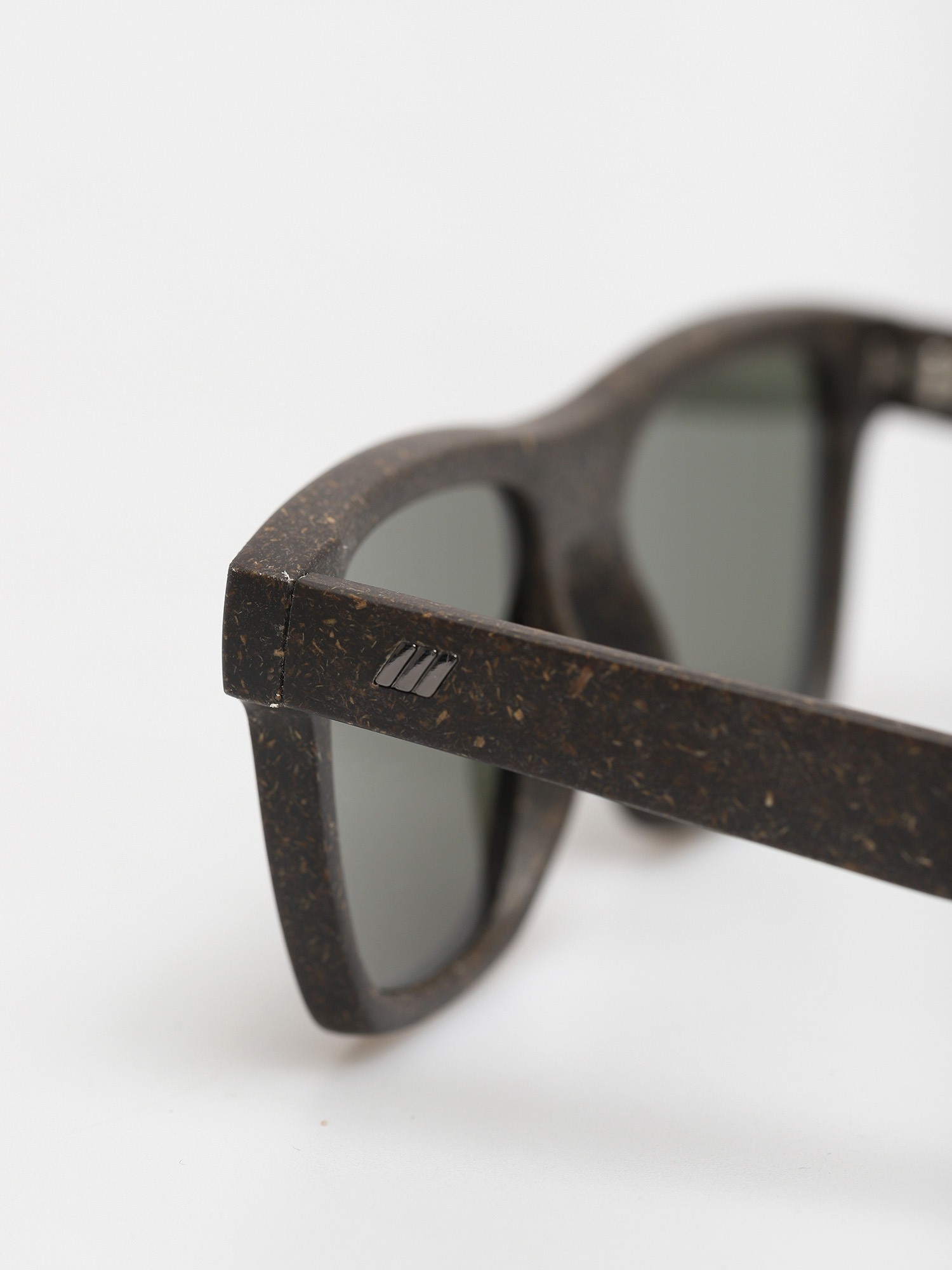 Le Specs Sustain Grassy Knoll Napszemüvegek (midnight grass)