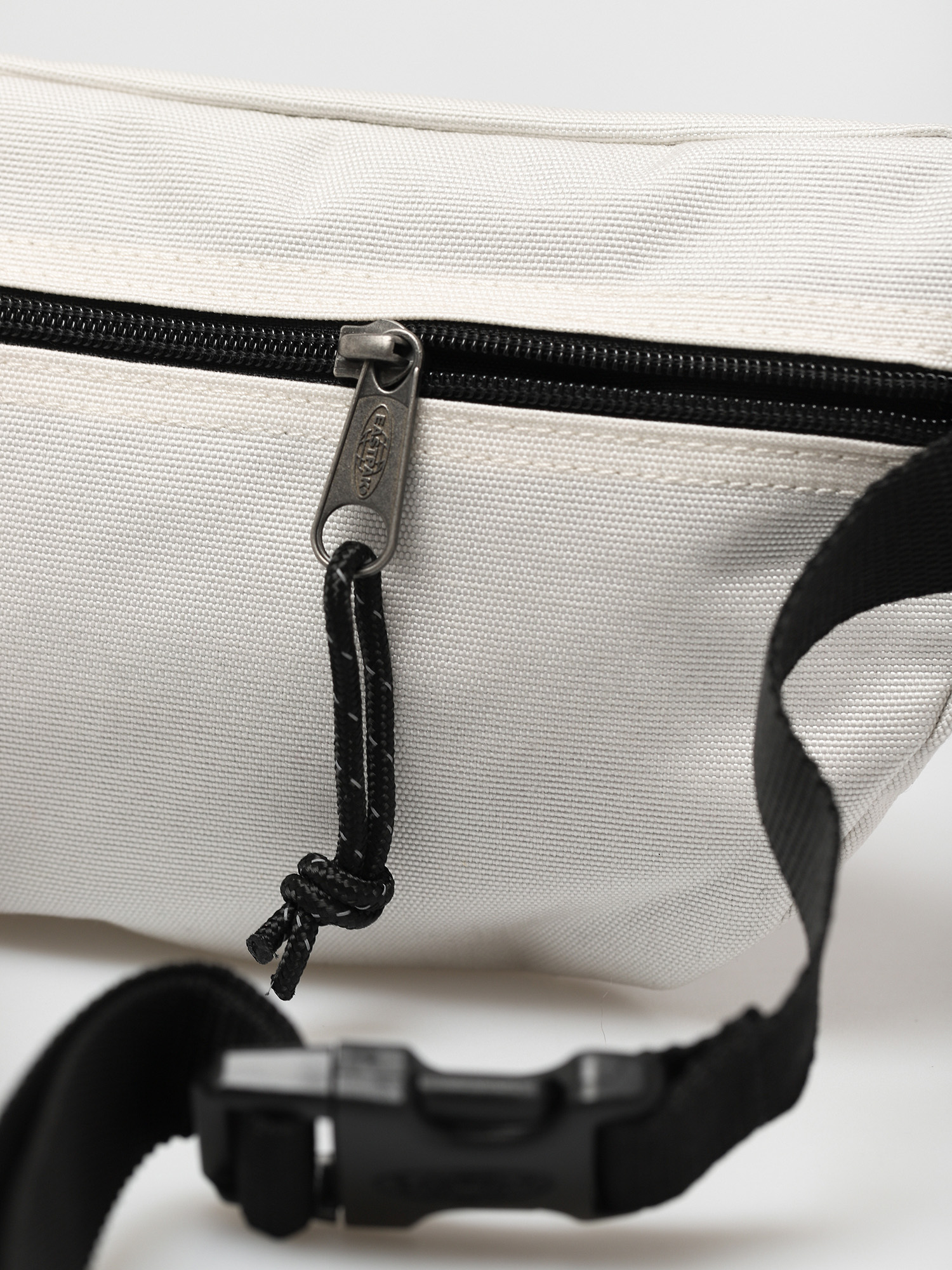 Eastpak Springer Övtáska (clarity white)