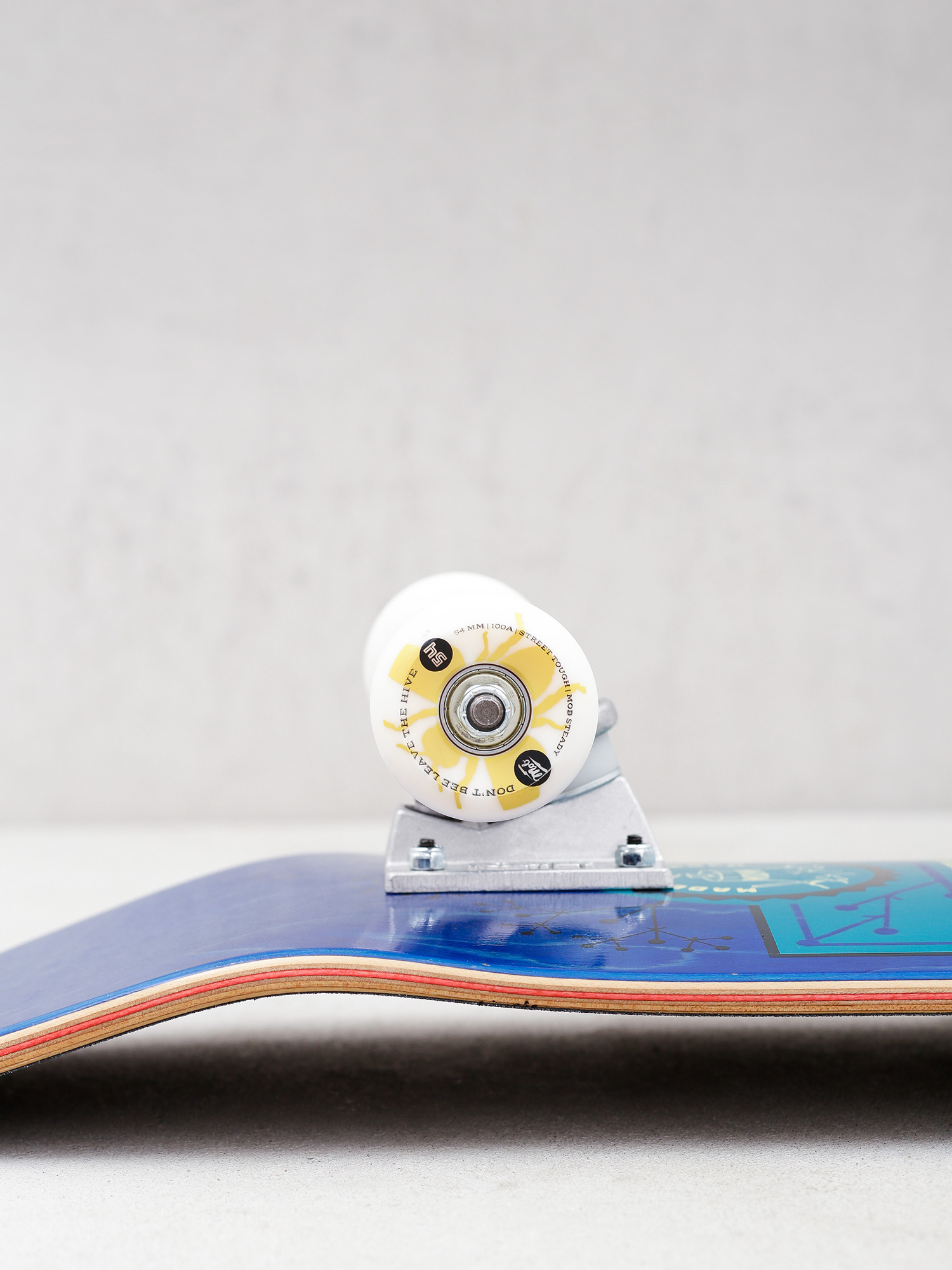 Mob Skateboards Bee Komplett gördeszka (blue)