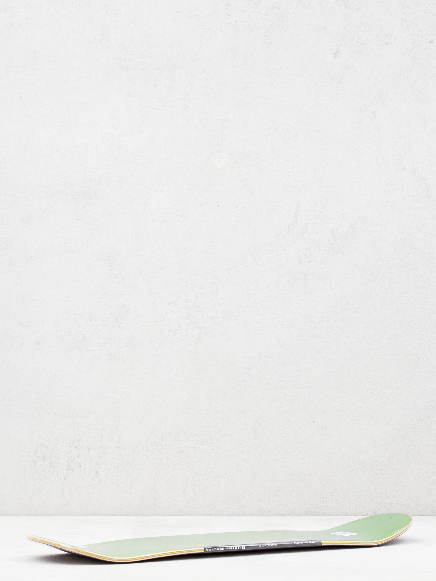 Nervous Icon Gördeszka lap (tribe)