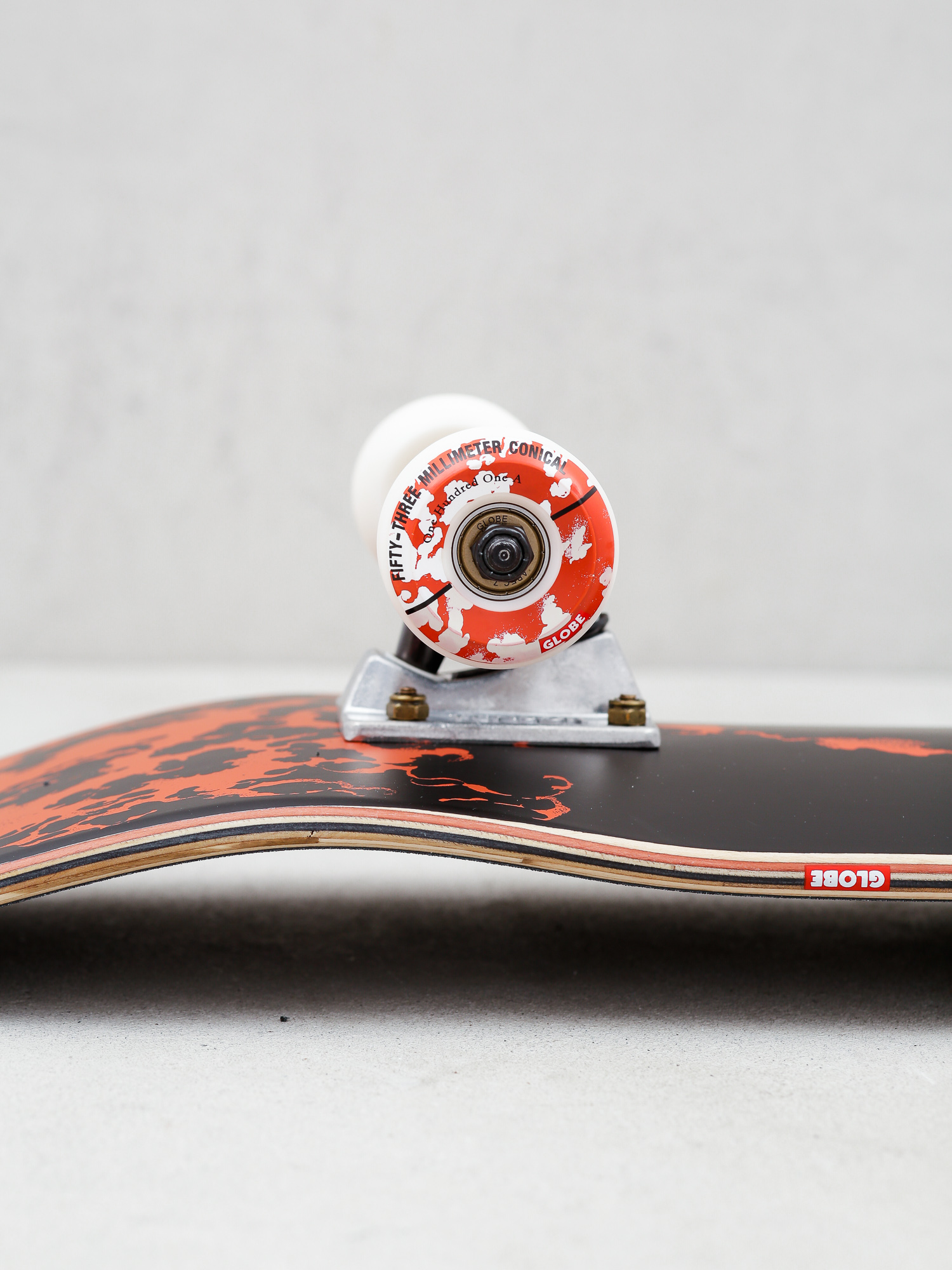 Globe Komplett gördeszka G2 On The Brink (dumpster fire)