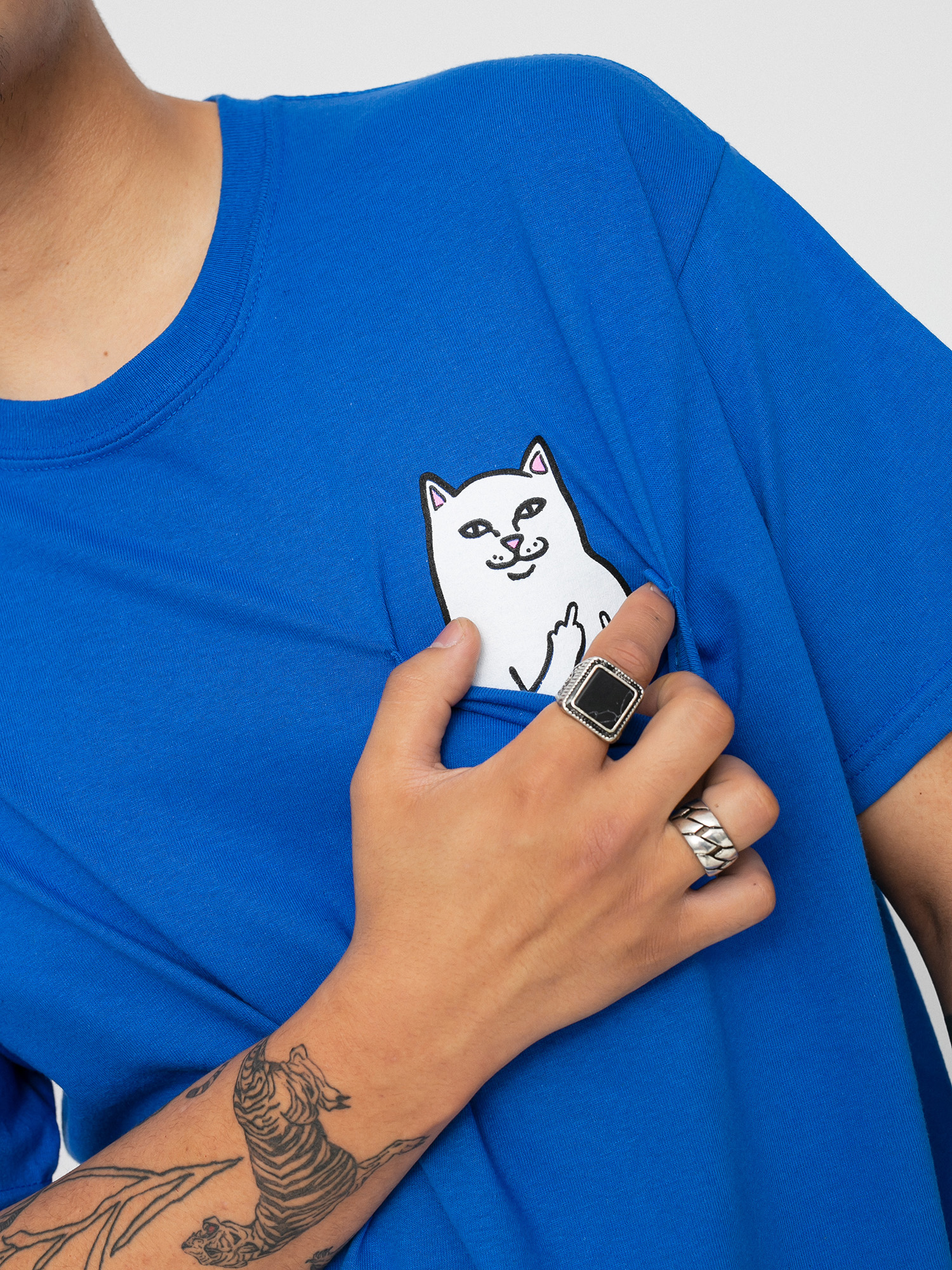 RipNDip Lord Nermal Pocket póló (royal)