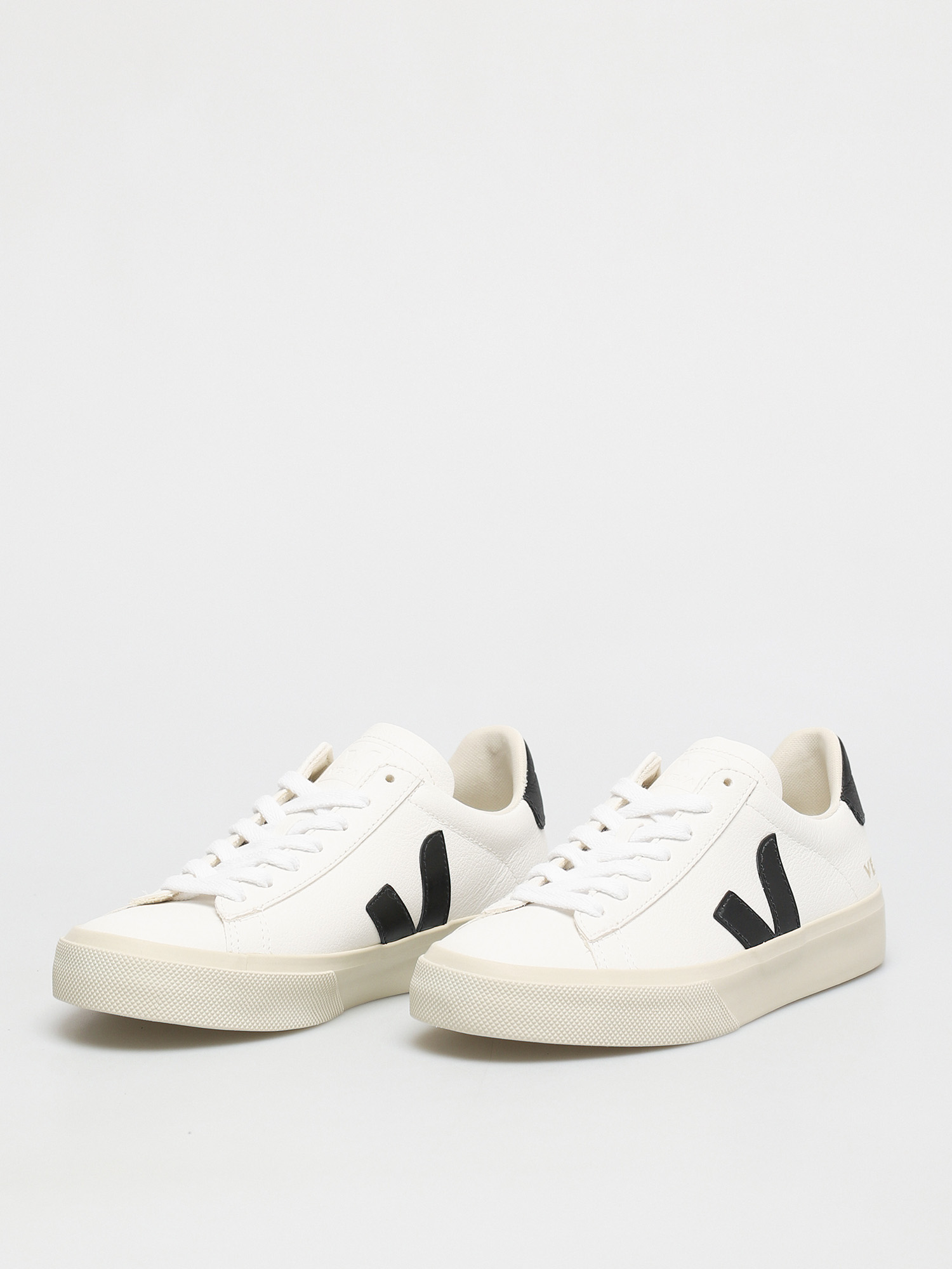 Veja Cipők Campo Wmn (chromefree leather white black)