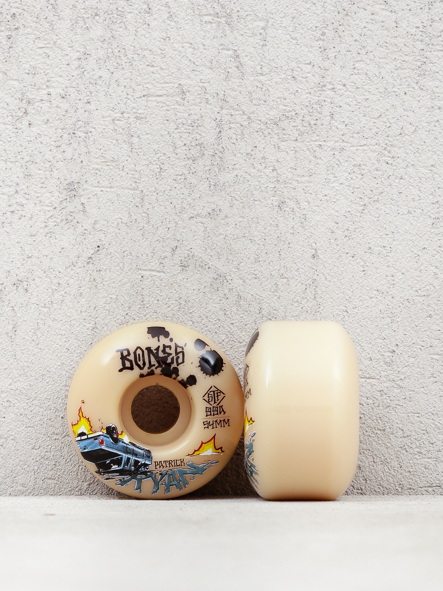 Bones Ryan Crash And Burn STF V4 Wide 99A Gördeszka kerék (natural)