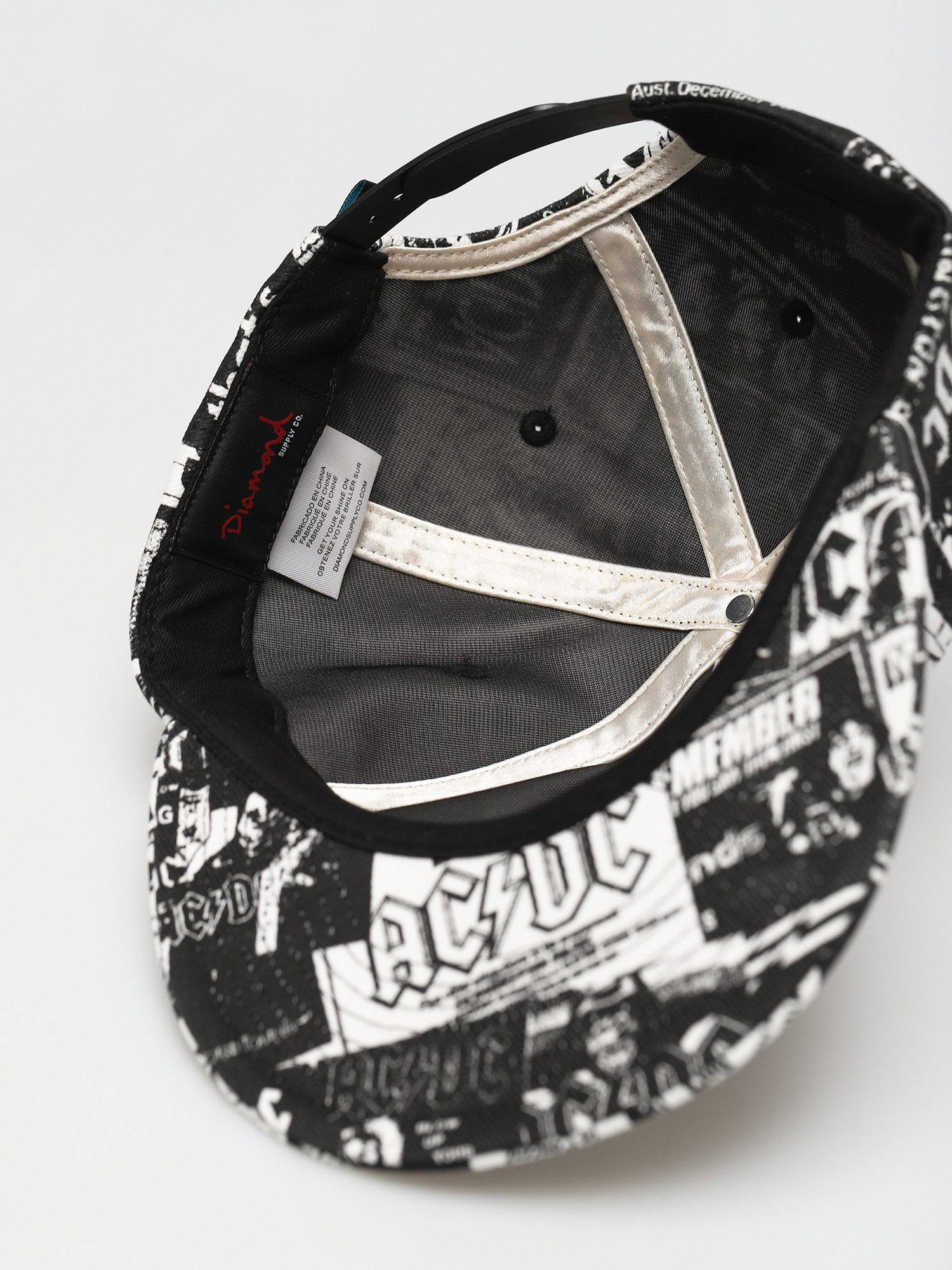 Diamond Supply Co. World Tour Hat Baseball sapka (black)