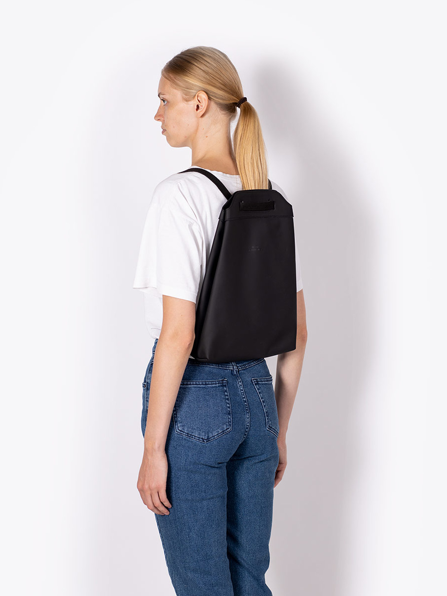 Ucon Acrobatics Una Lotus Kézitáska (black)