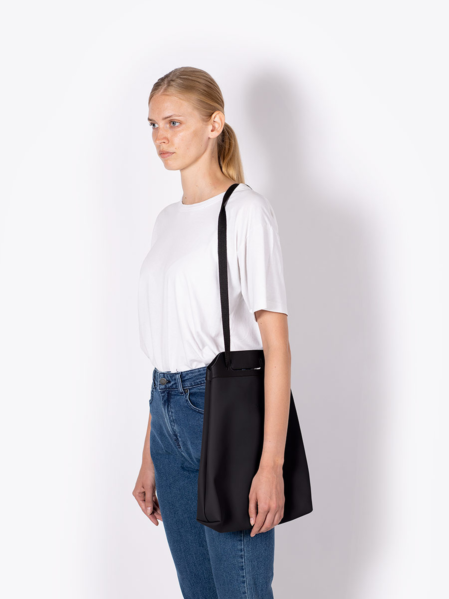 Ucon Acrobatics Una Lotus Kézitáska (black)