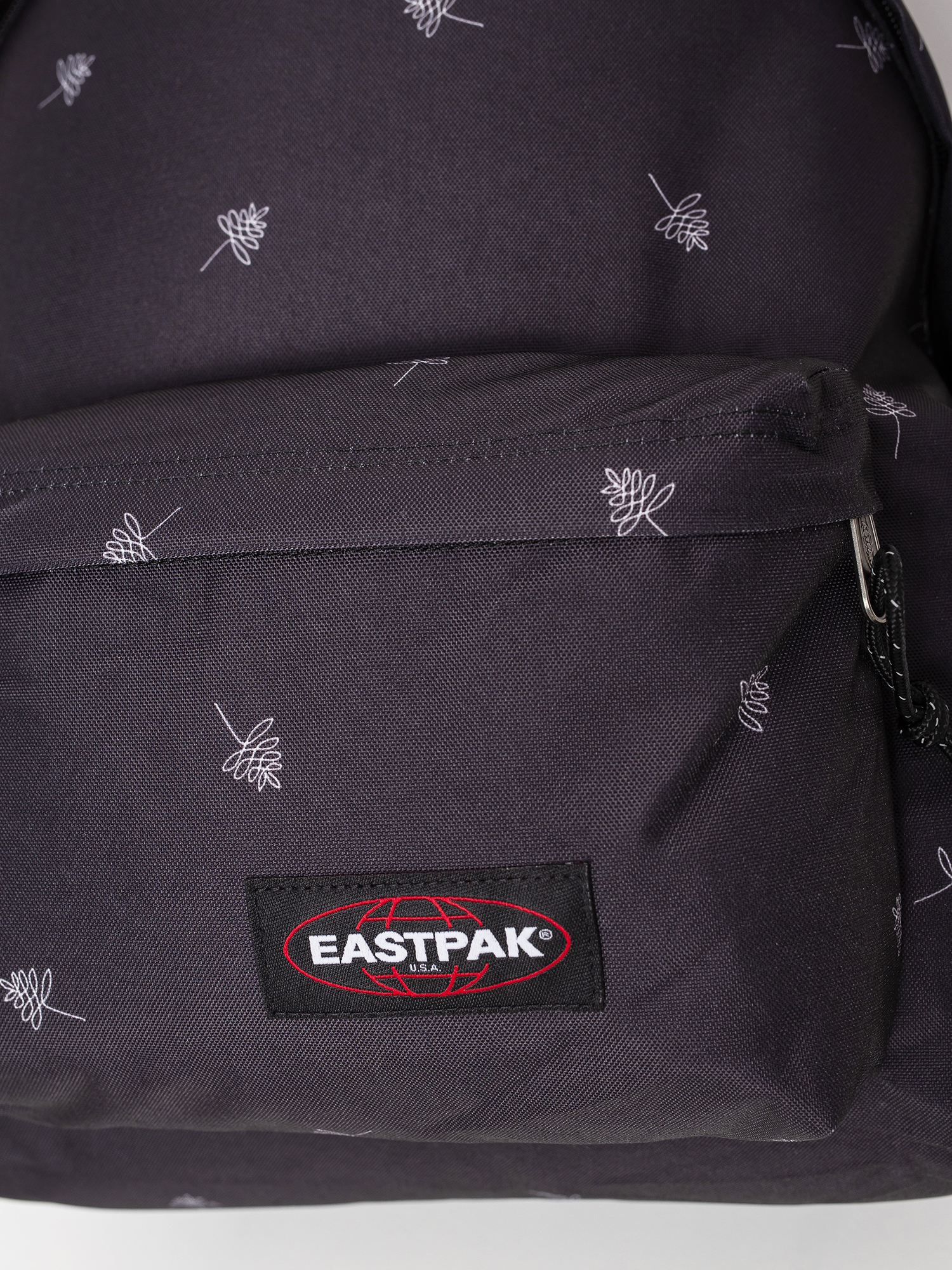 Eastpak Padded Pak R Hátizsák (line black)