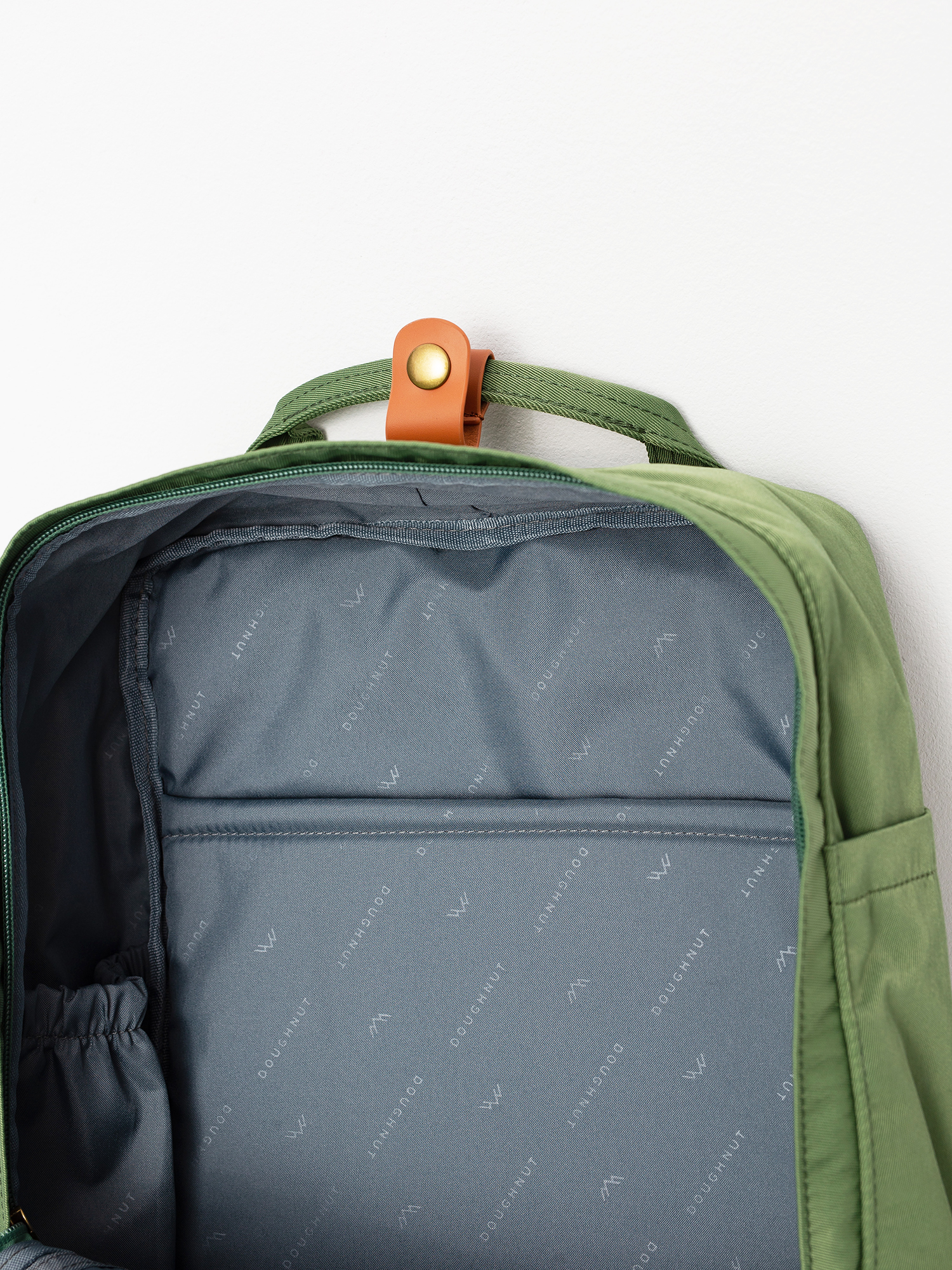 Doughnut Macaroon Hátizsák (melon)