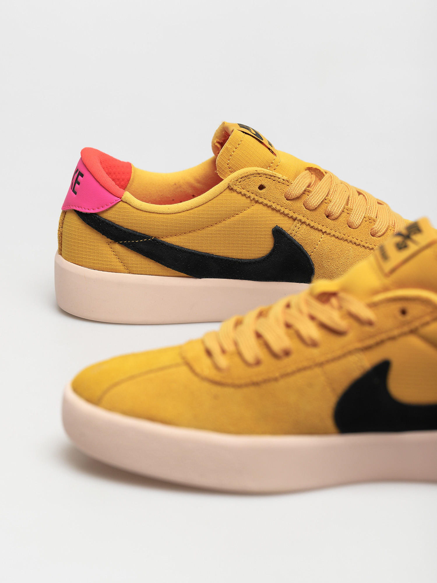 nike sb bruin react t pollen
