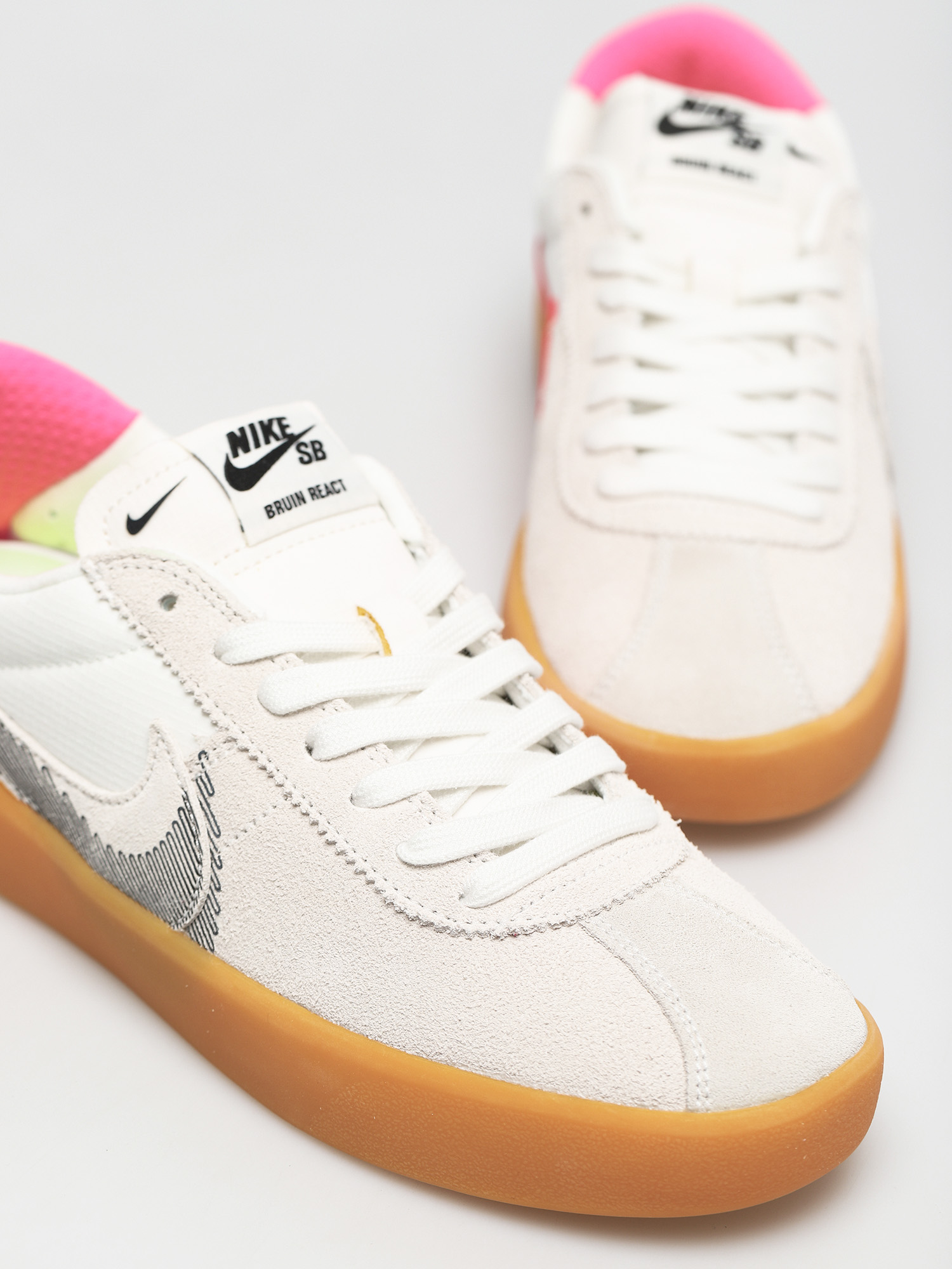 Nike SB Bruin React T Cipők (summit white/black bright crimson)