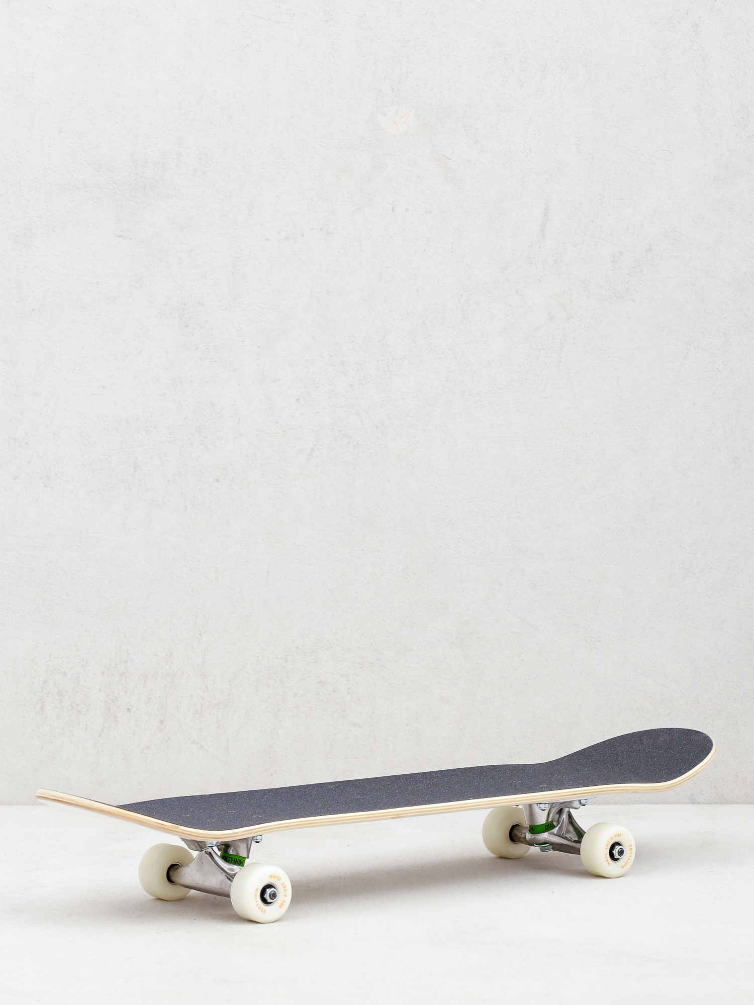 Minilogo Chevron Detonator 15 Komplett gördeszka (solid white)