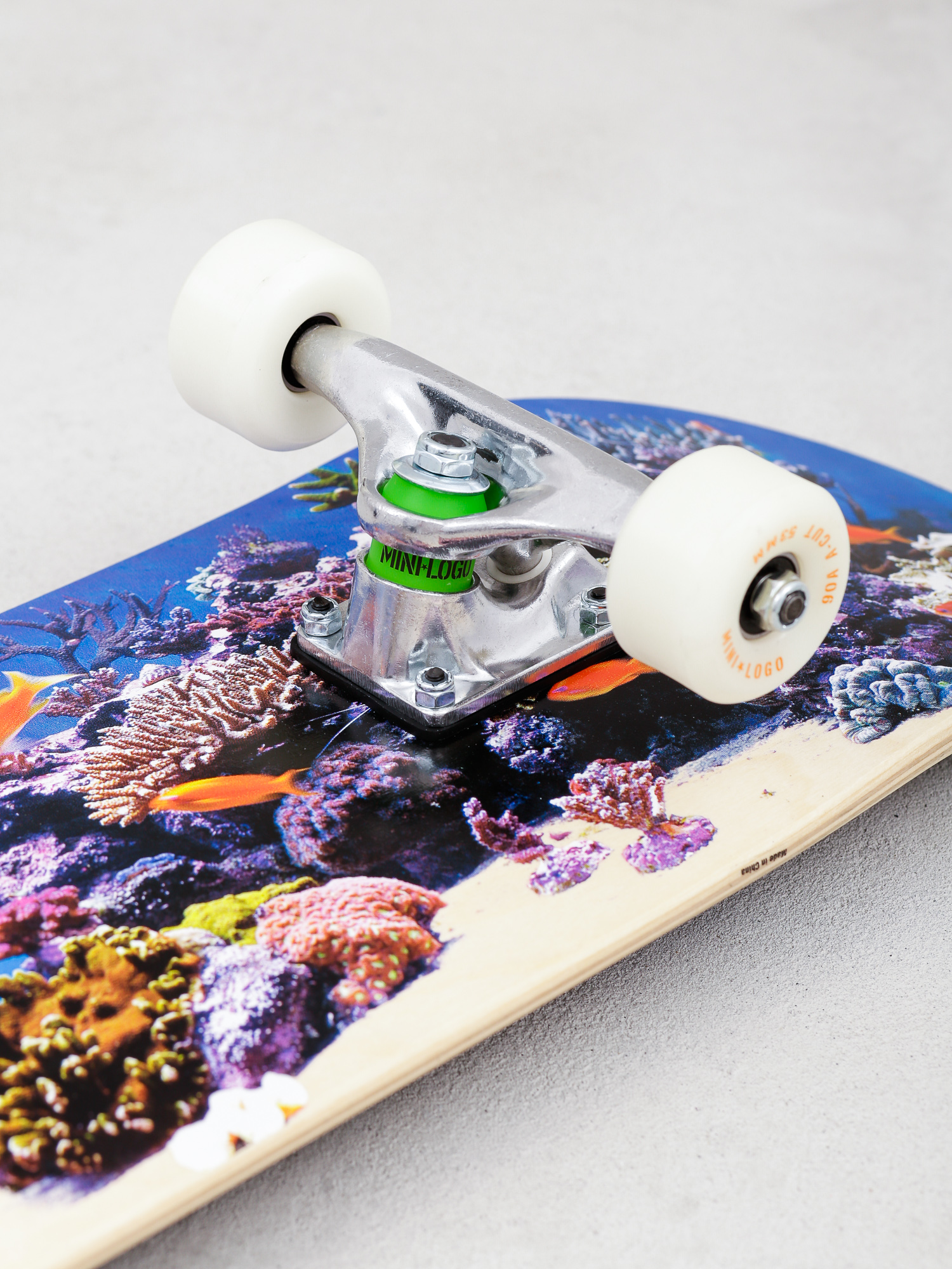 Minilogo Fin Fur & Feather 18 Komplett gördeszka (fish tank)