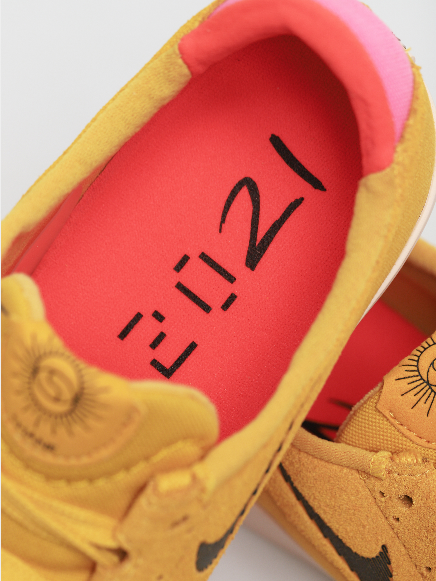 Nike SB Shane T Cipők (pollen/black pink blast)
