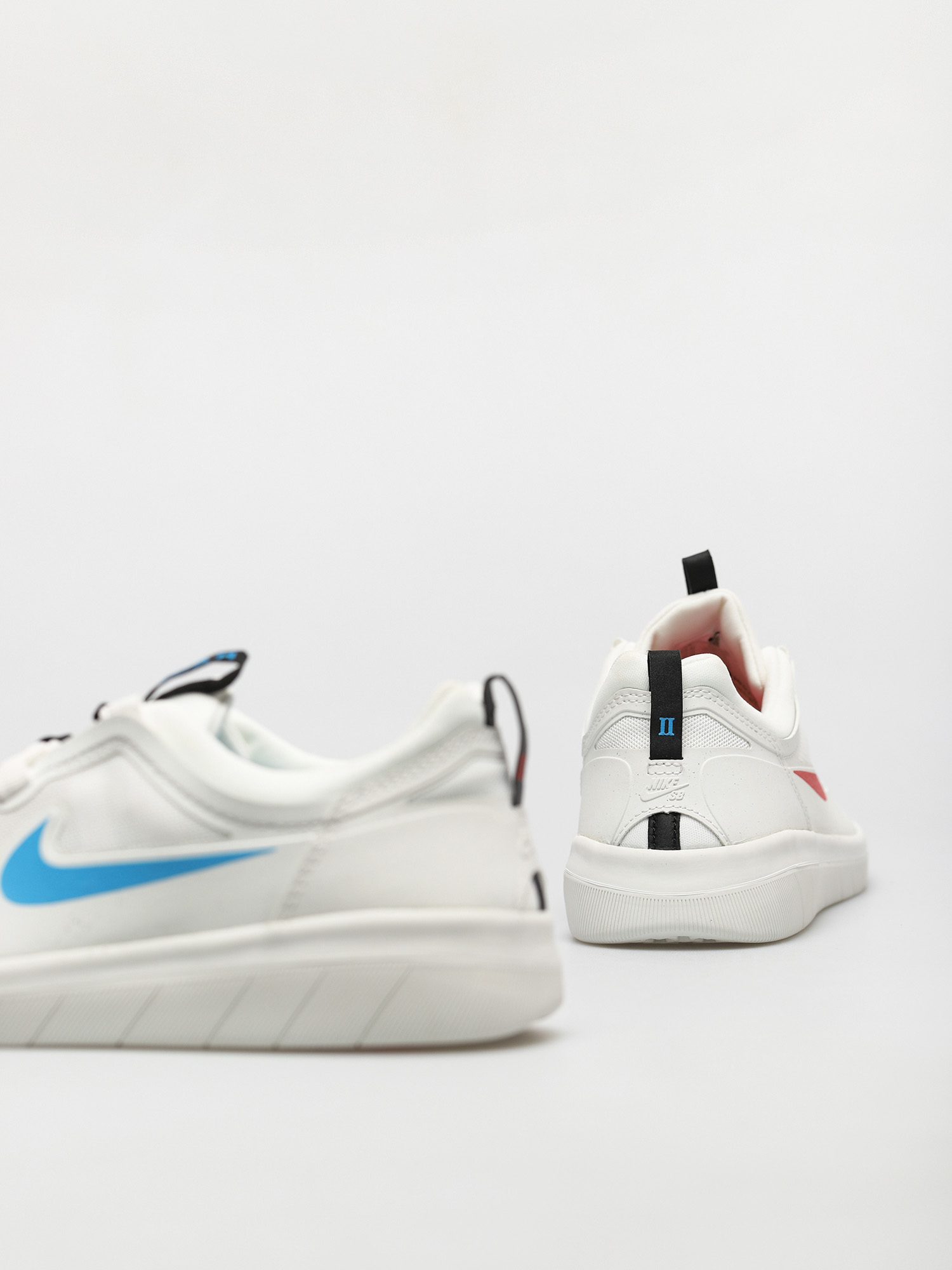 Nike SB Nyjah Free 2 Cipők (summit white/blue hero chile red black)