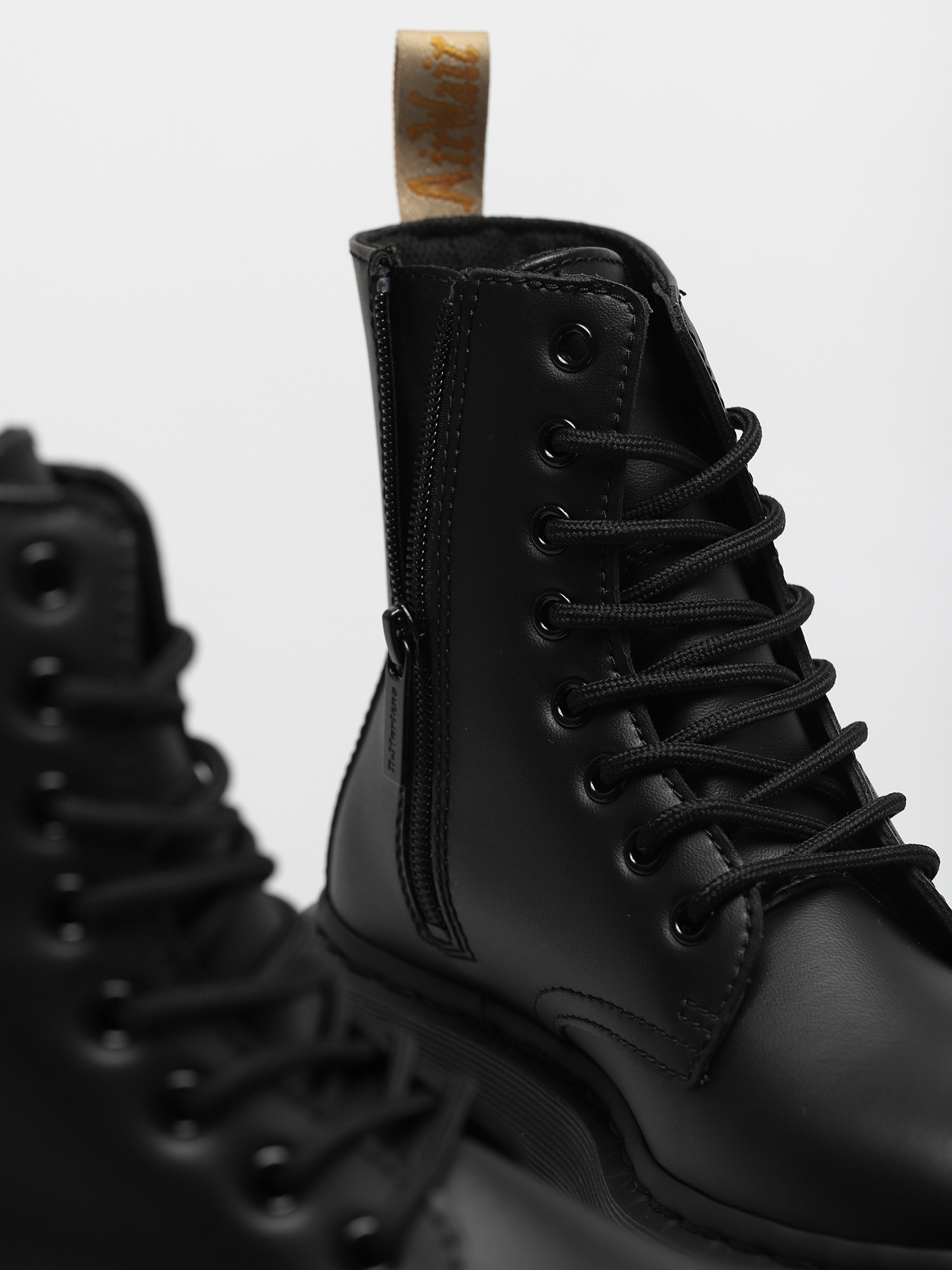 Dr. Martens Vegan Jadon II Mono Cipők Wmn (felix rub off black)