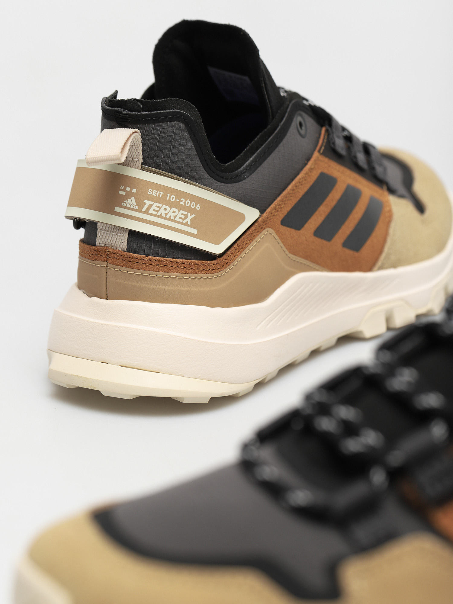 adidas Originals Terrex Hikster Cipők (cblack/gresix/mesa)