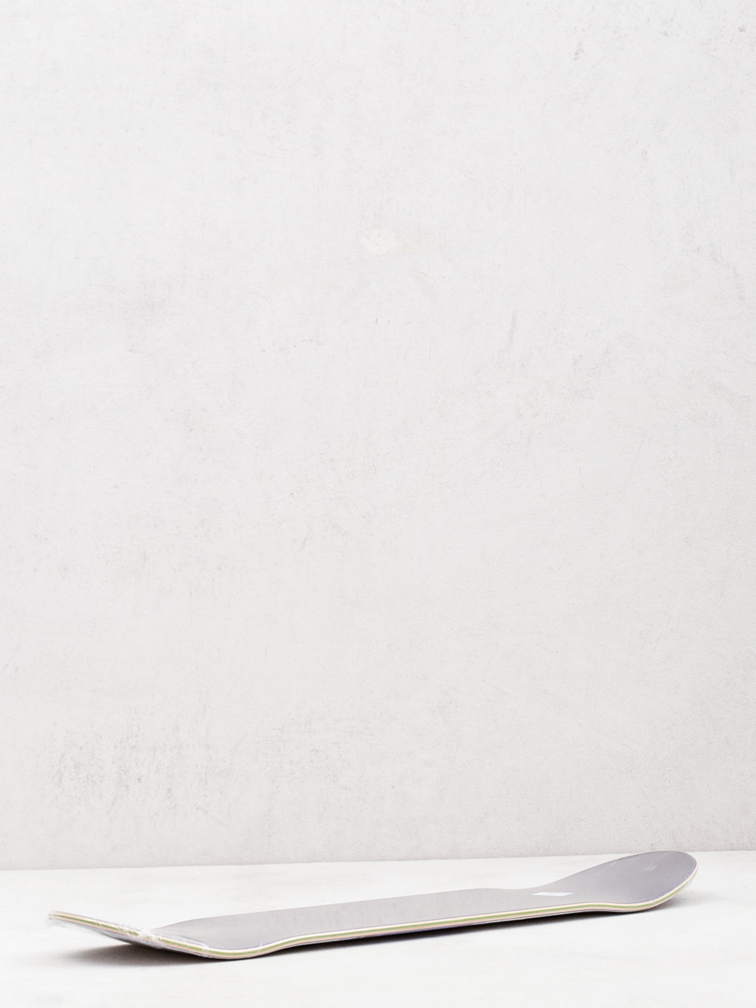 Sour Solution Gustav Grey Gus Gördeszka lap (awhite)