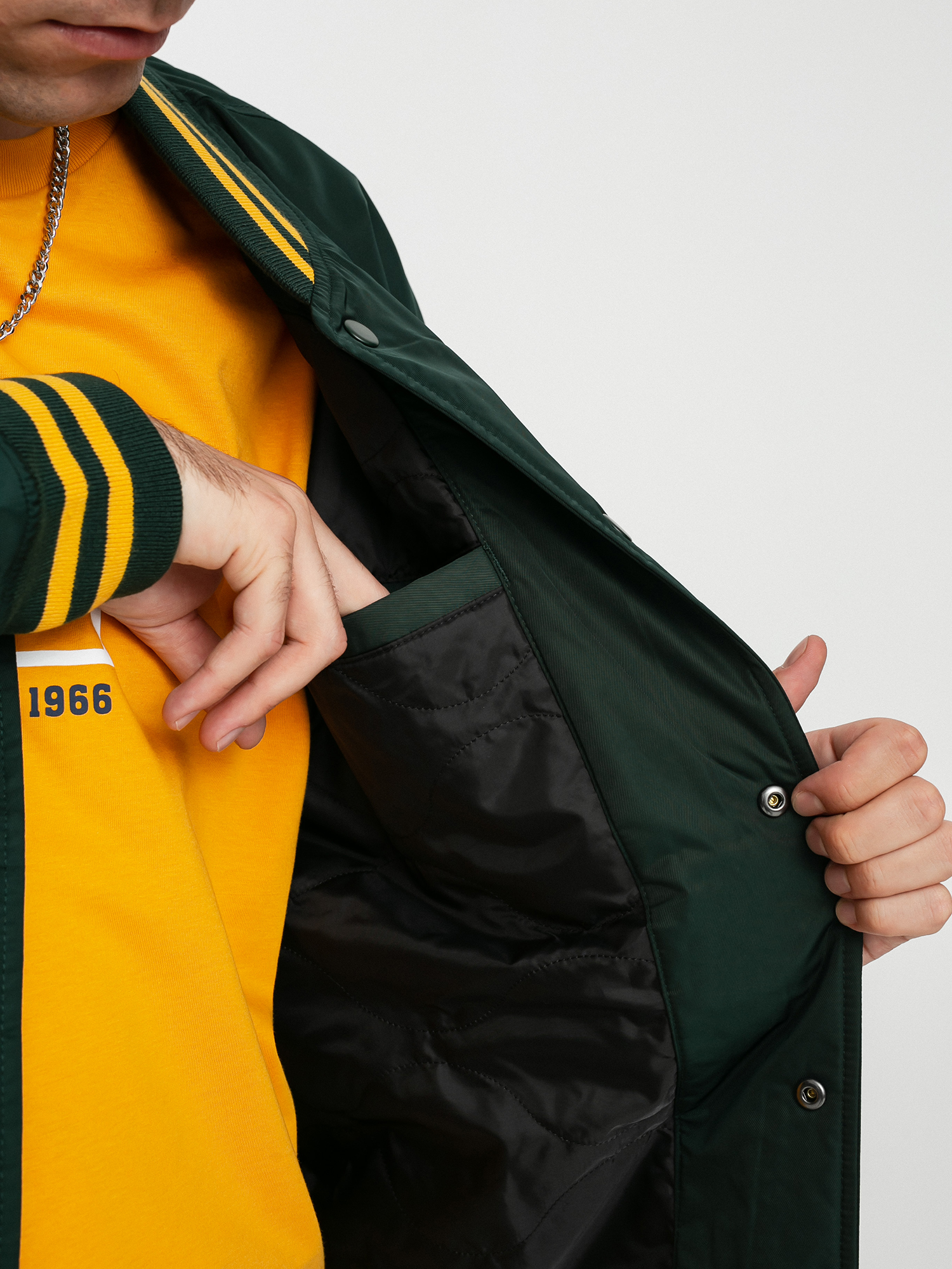 Vans 66 Champs Varsity Dzseki (scarab)