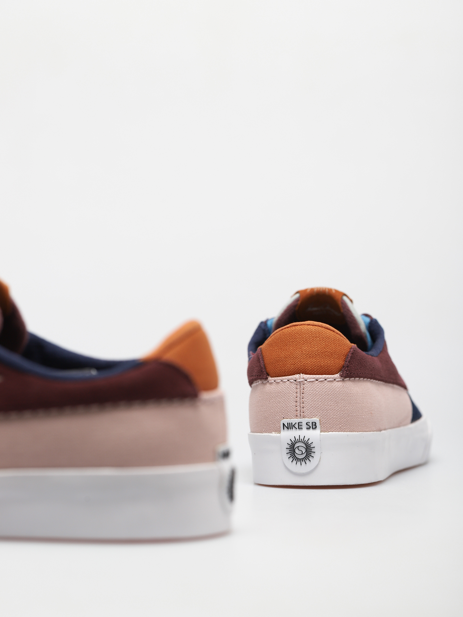 Nike SB Shane Cipők (midnight navy/sail dark wine pink oxford)