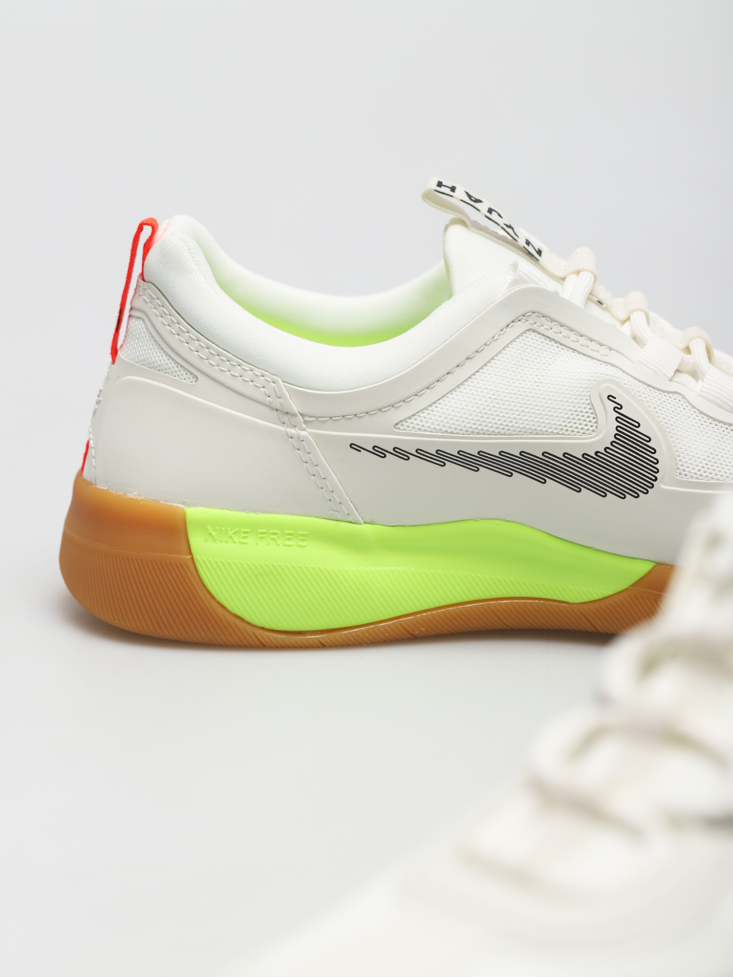 Nike SB Nyjah Free 2 Cipők (summit white/black bright crimson)