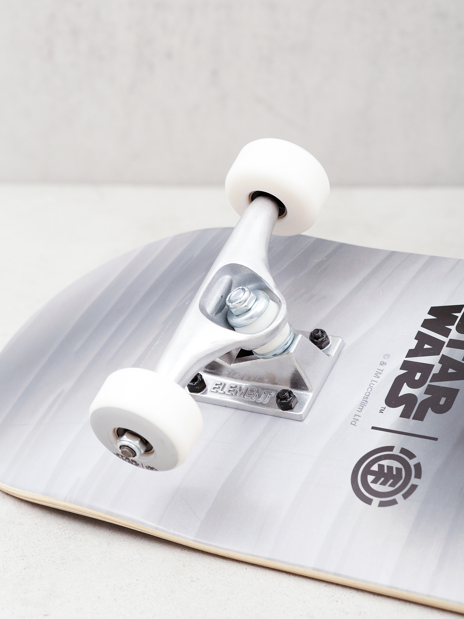 Element Mandalorian Beskar Komplett gördeszka (assorted)