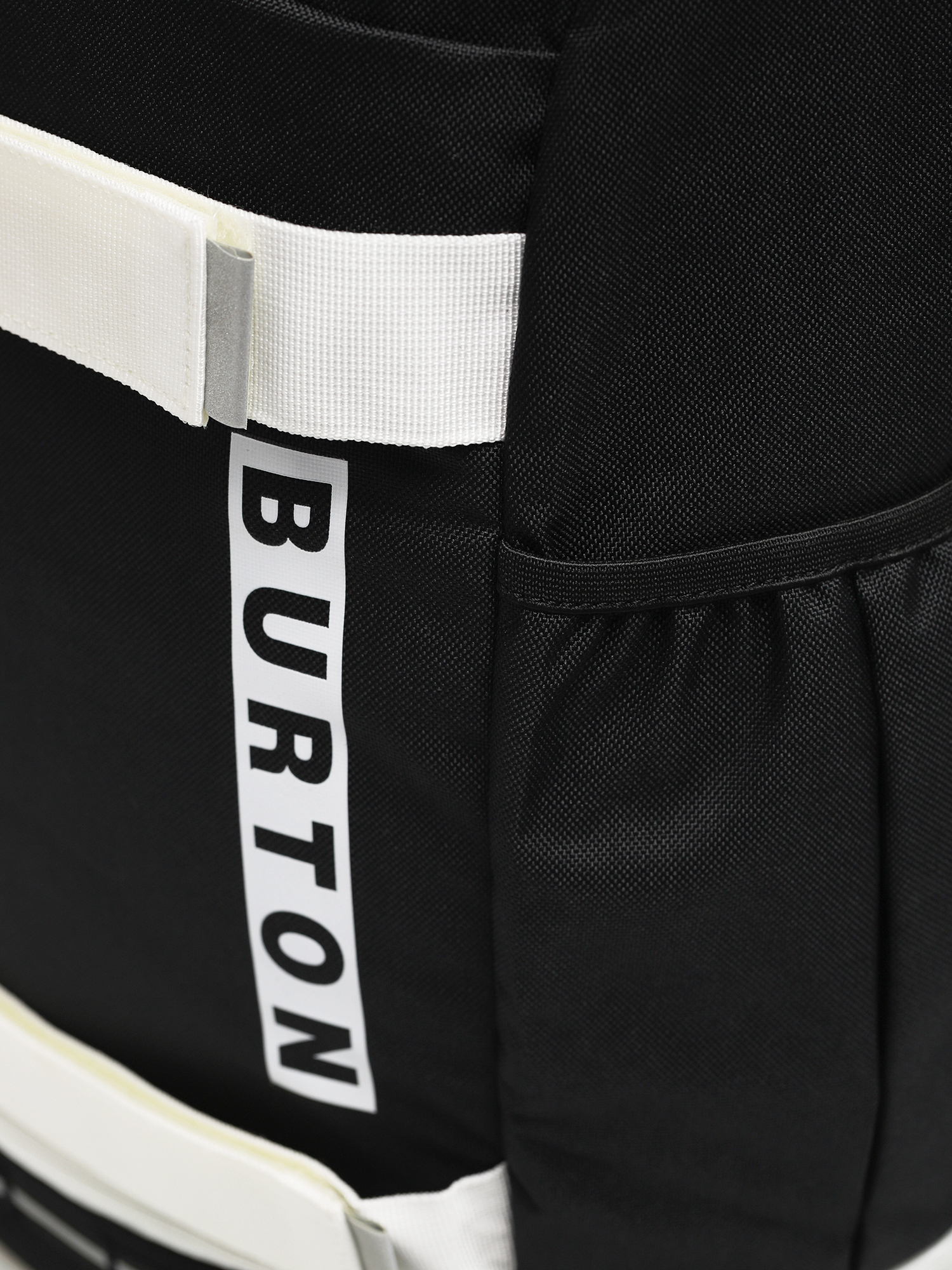 Burton Distortion 18L Hátizsák (true black)