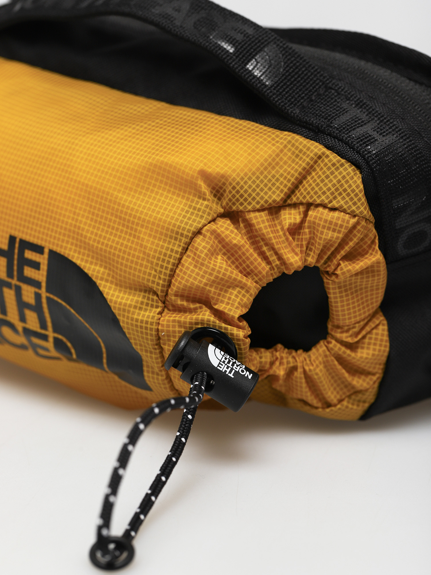 The North Face Bozer Hip Pack III S Övtáska (arrowwood yellow/tnf black)