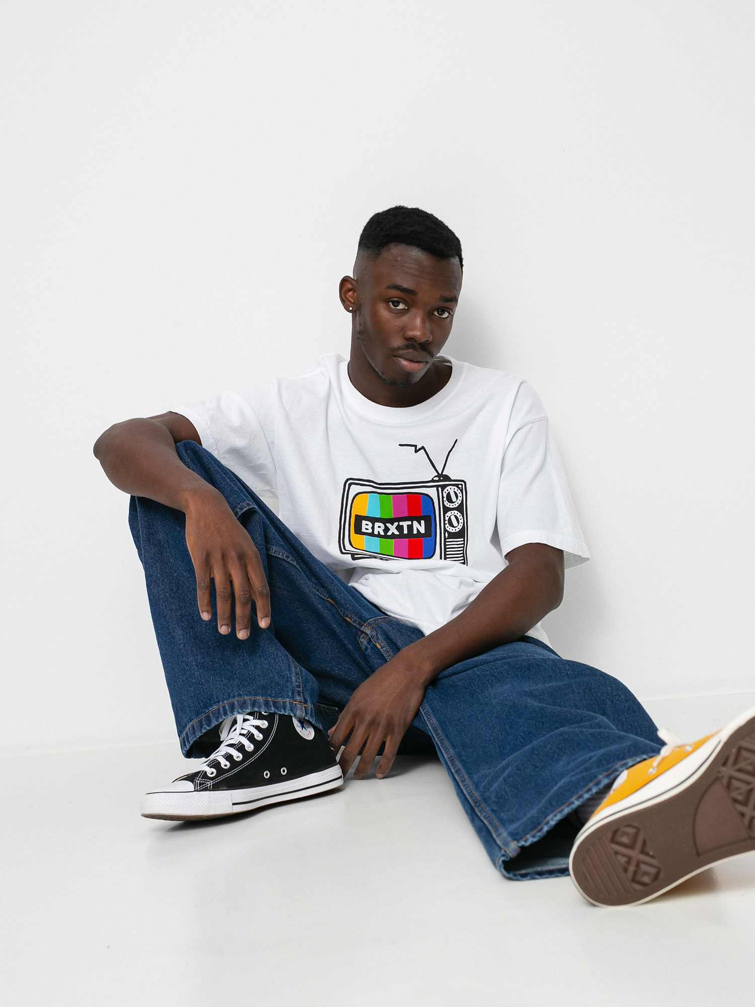 Brixton Service Stt póló (white garment dye)