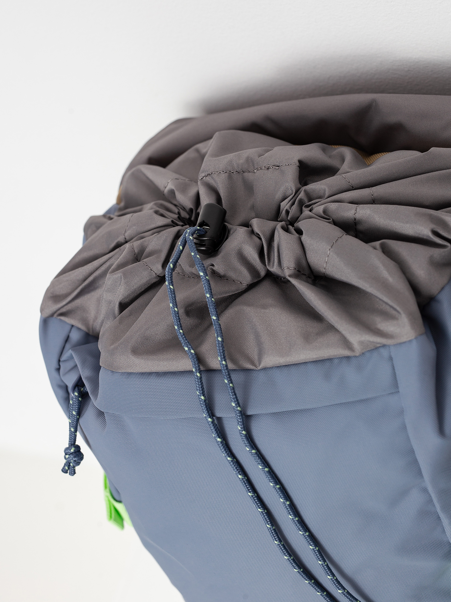 Burton Tinder 2.0 30L Hátizsák (folkstone gray/kelp)