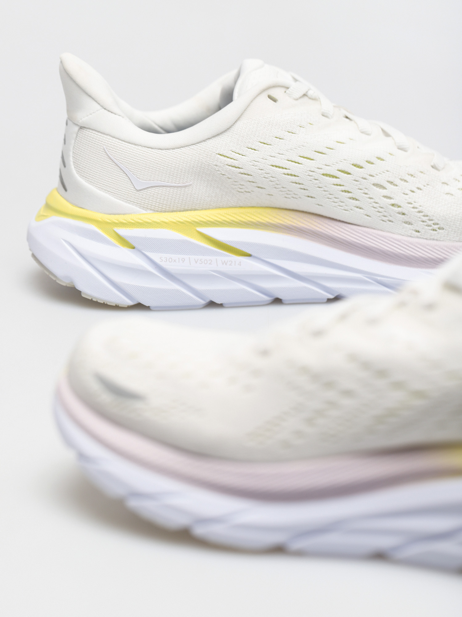 Hoka One One Clifton 8 Cipők Wmn (blanc de blanc/bright white)