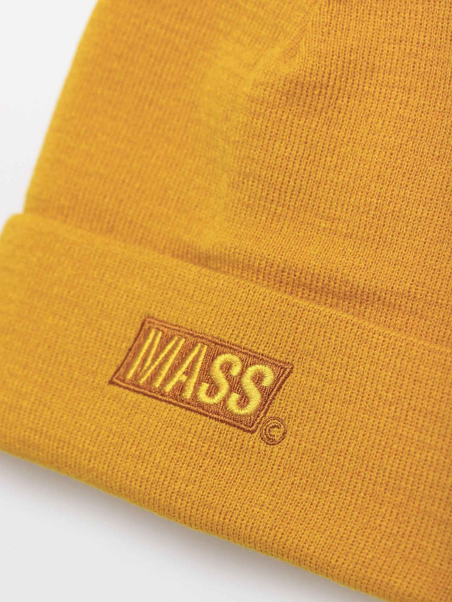 MassDnm Minibox Sapka (gold)