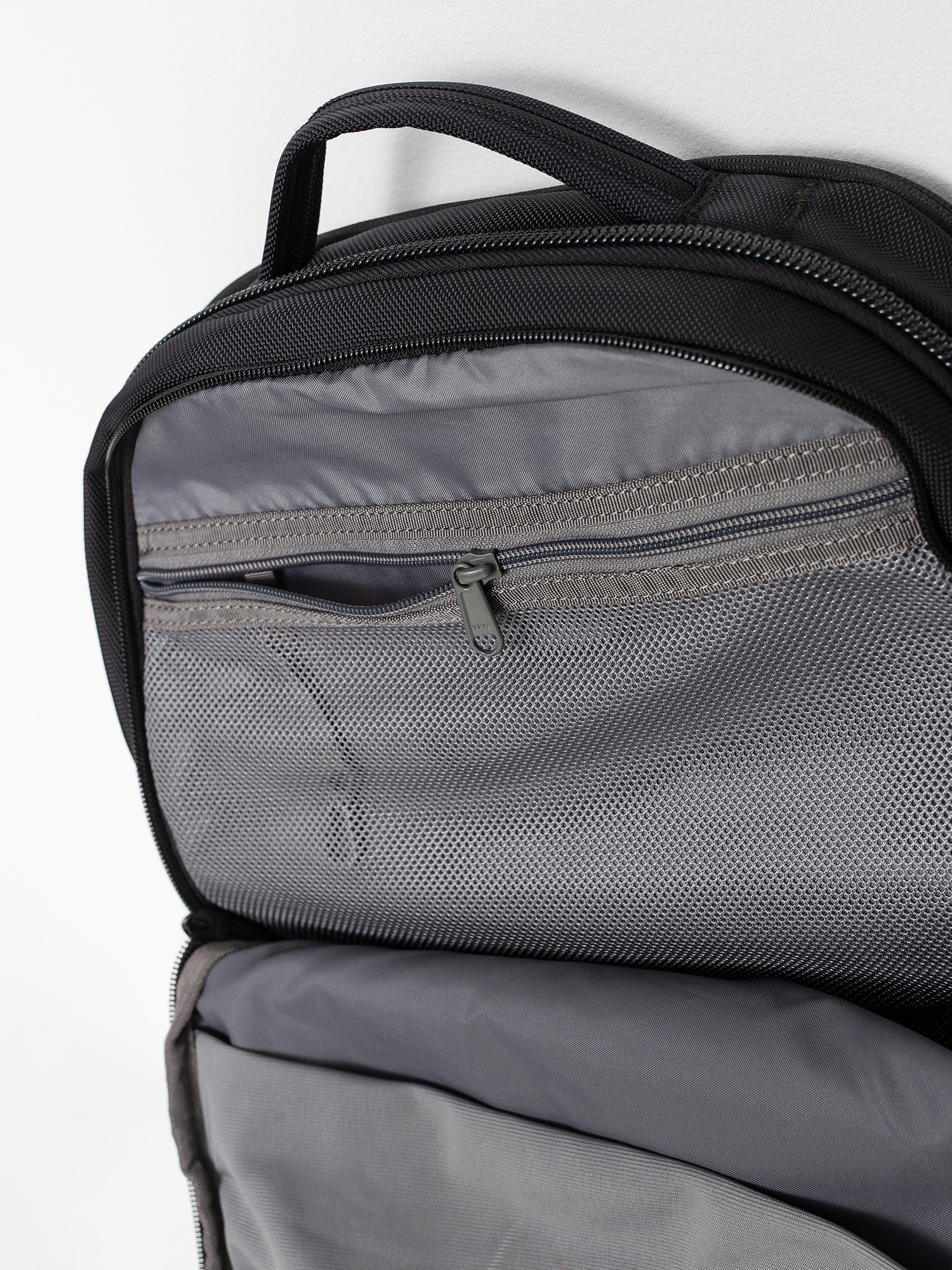 Burton Multipath 25L Hátizsák (true black ballistic)