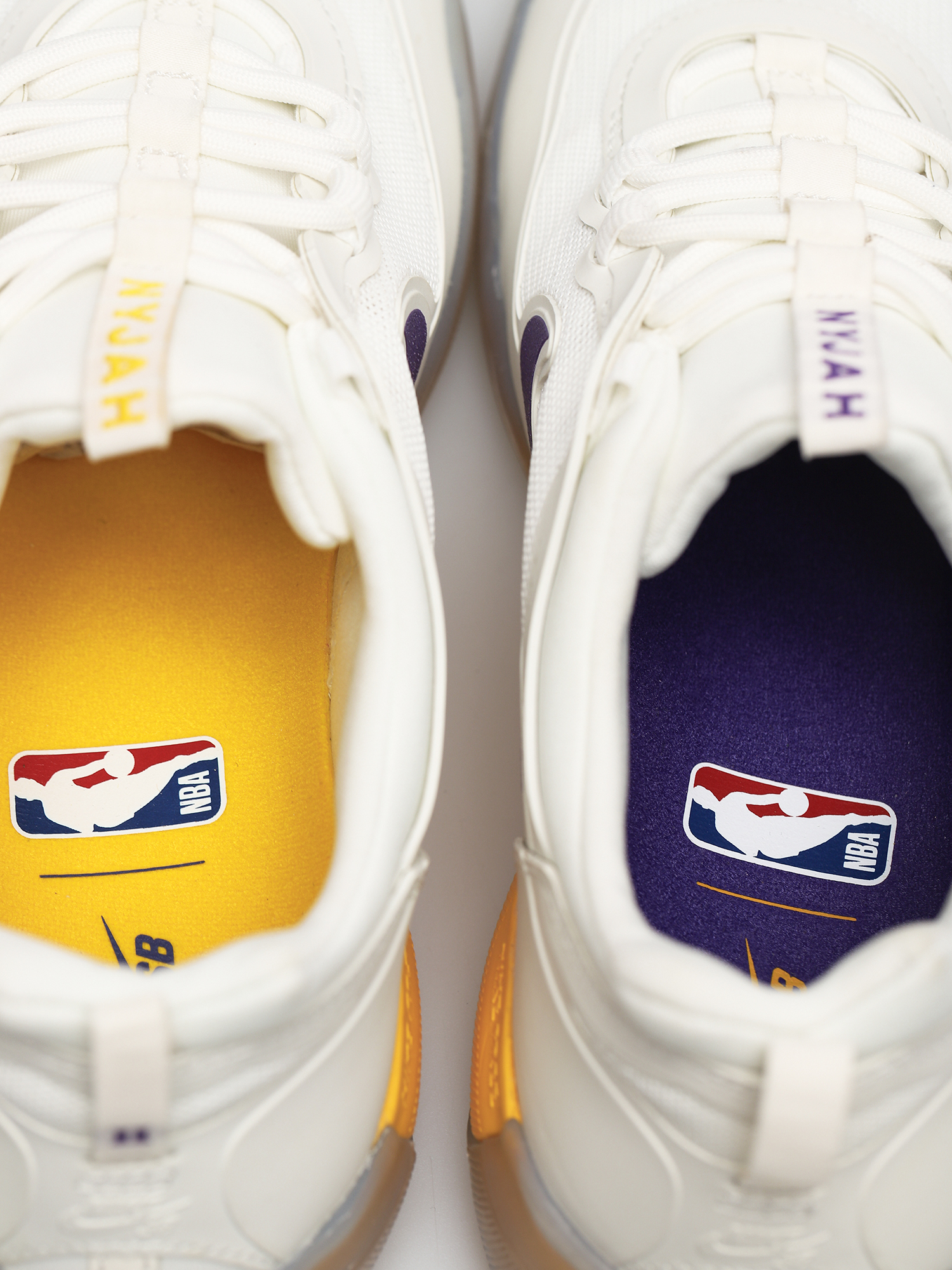 Nike SB Nyjah Free 2 NBA Cipők (summit white/court purple amarillo)