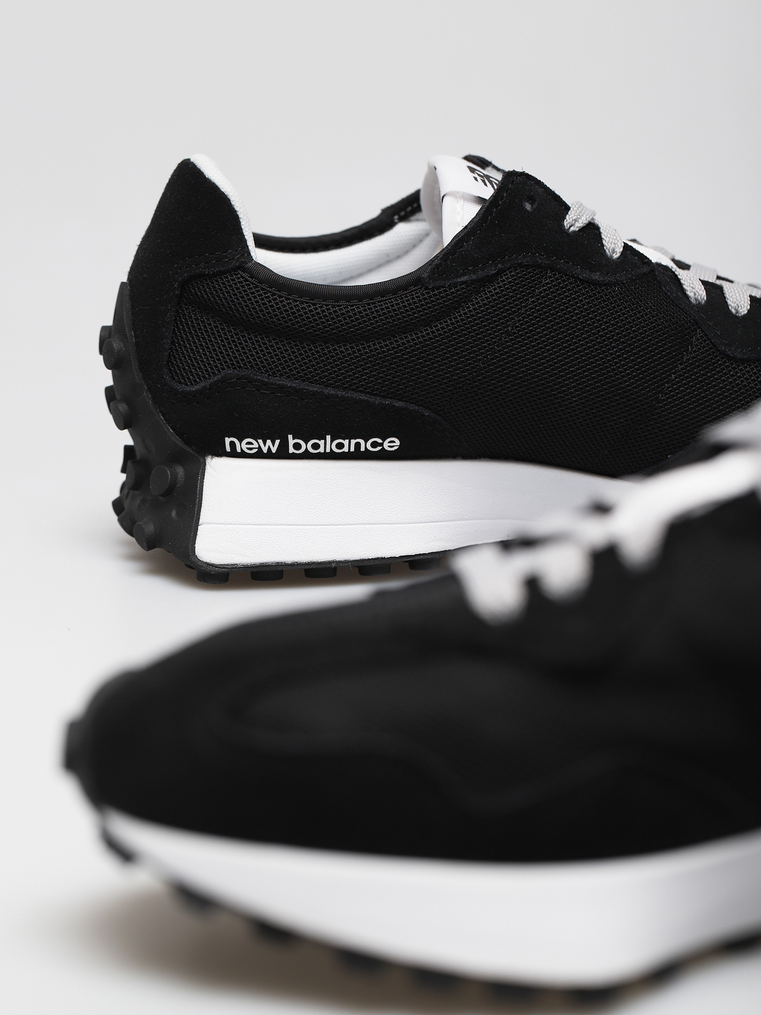 New Balance 327 Cipők (black)