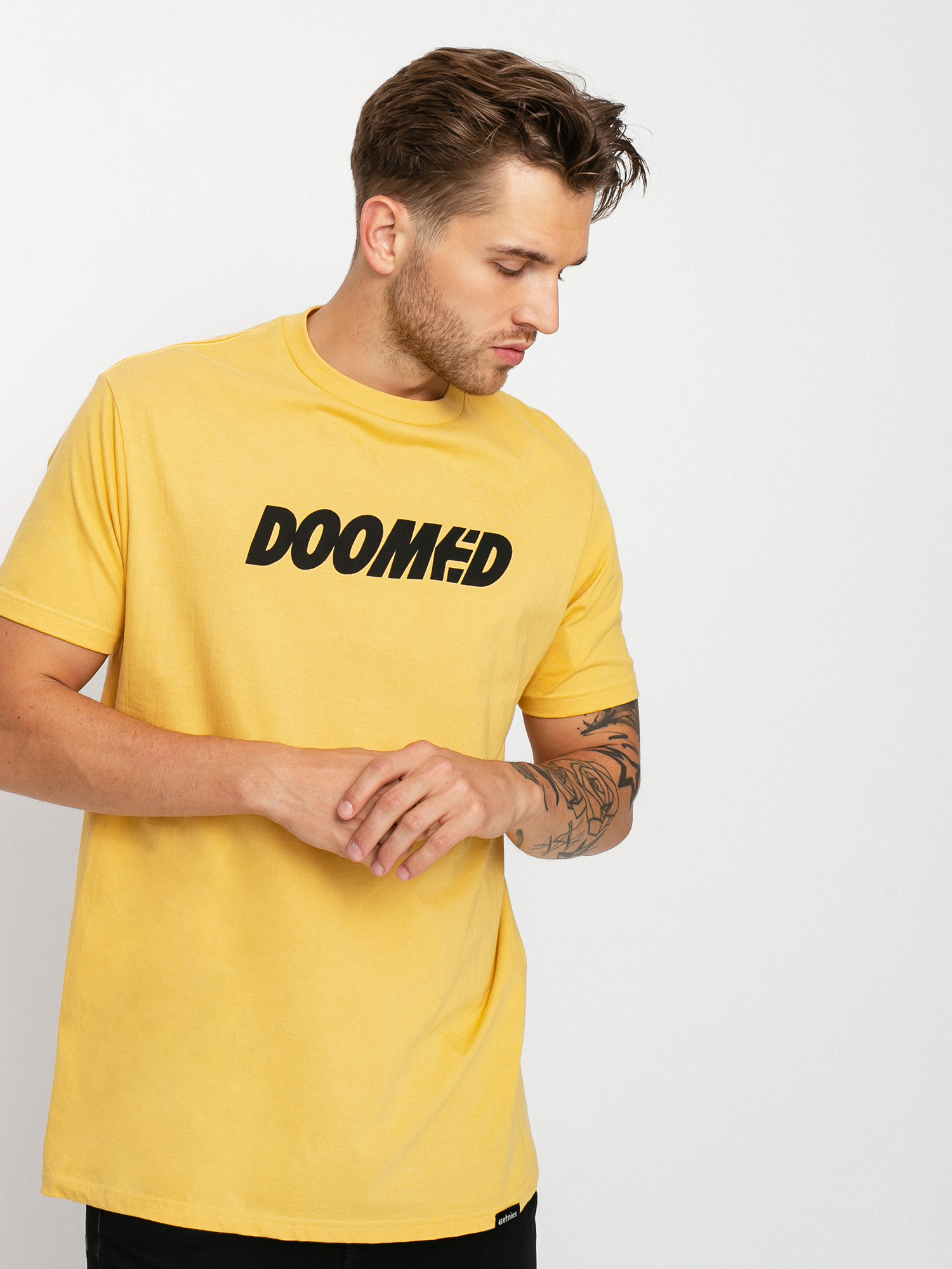 Etnies Doomed póló (mustard)