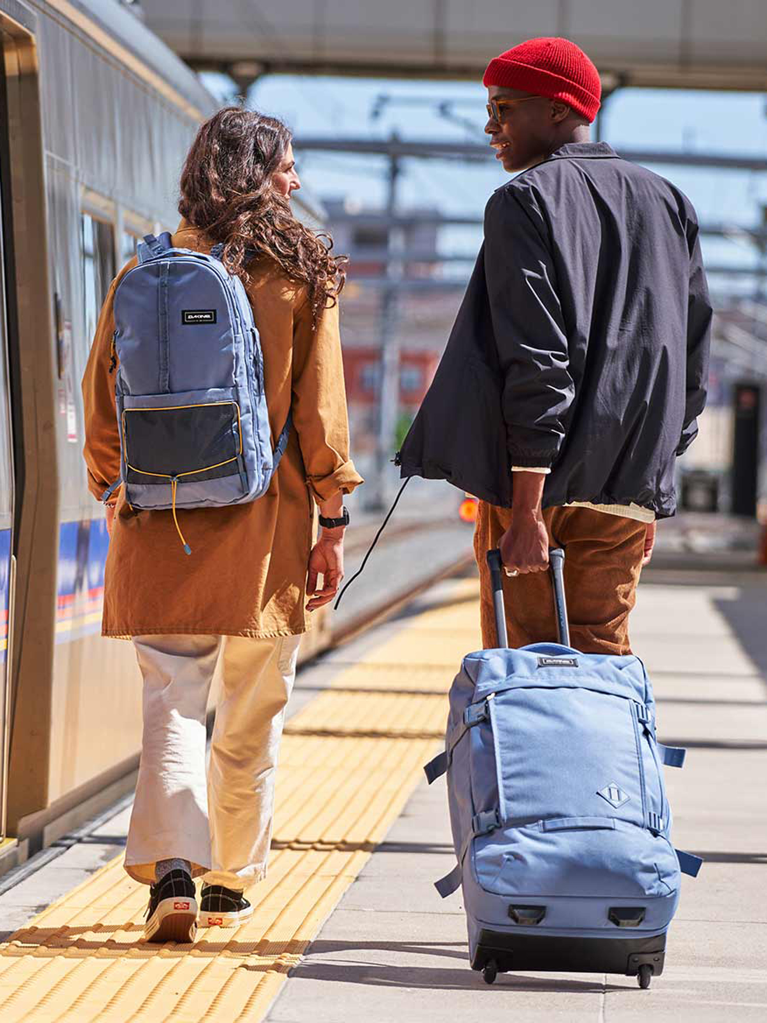 Dakine Split Adventure Lt 28L Hátizsák (vintage blue)