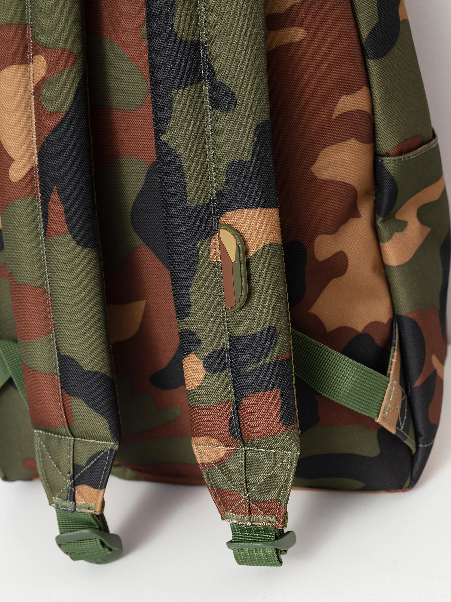 Herschel Supply Co. Miller Hátizsák (woodland camo)