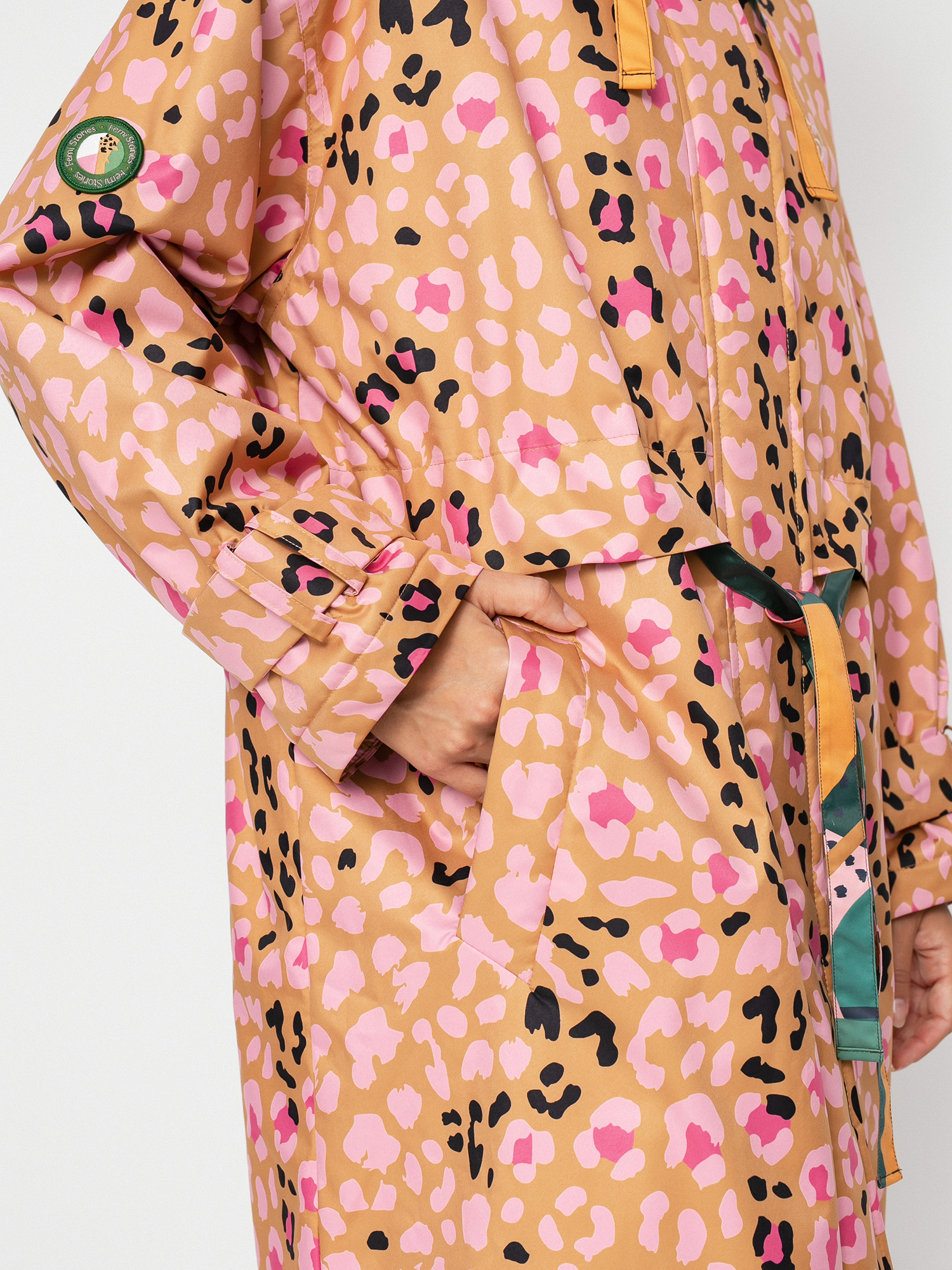 Femi Stories Bano Dzseki Wmn (pb leo)