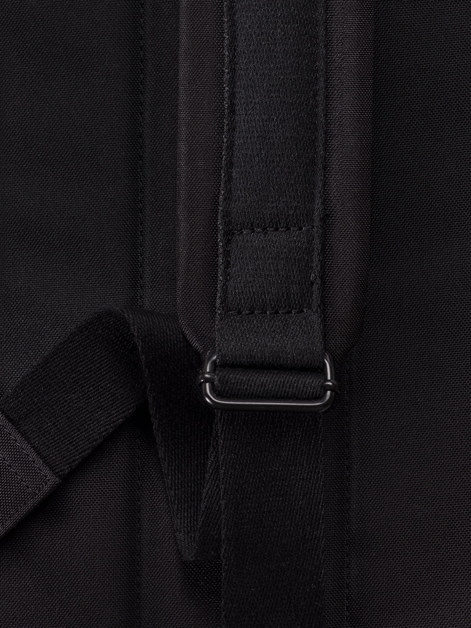 Ucon Acrobatics Jasper Lotus Hátizsák (black/dark grey)