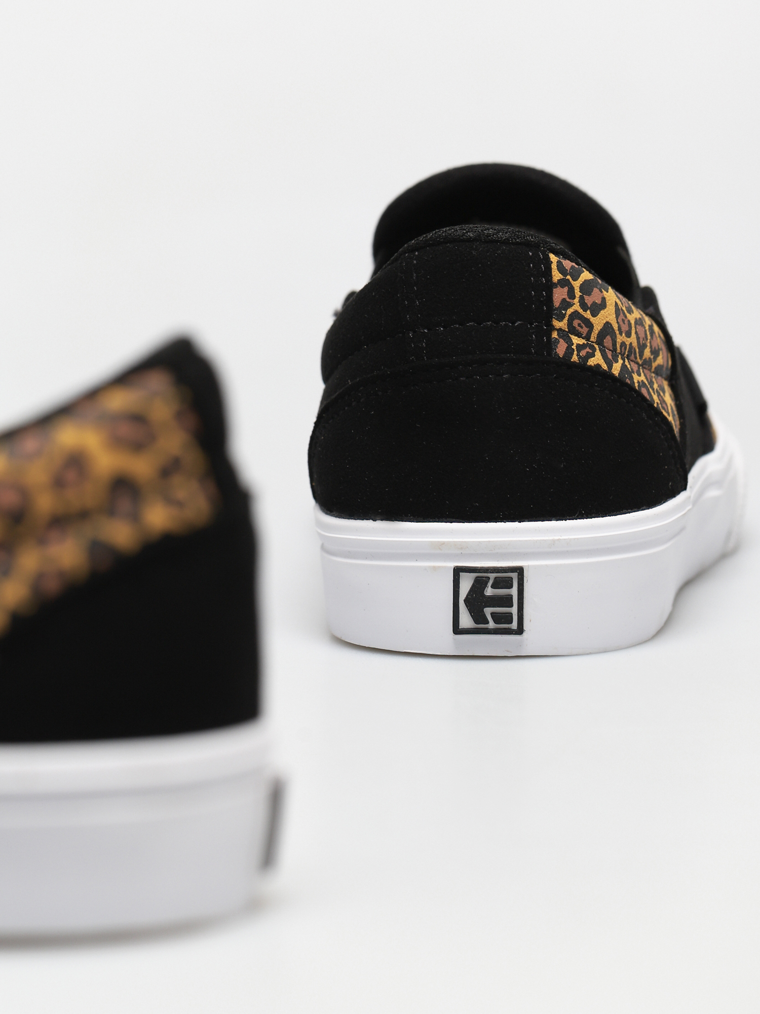 Etnies Marana Slip Cipők Wmn (animal)
